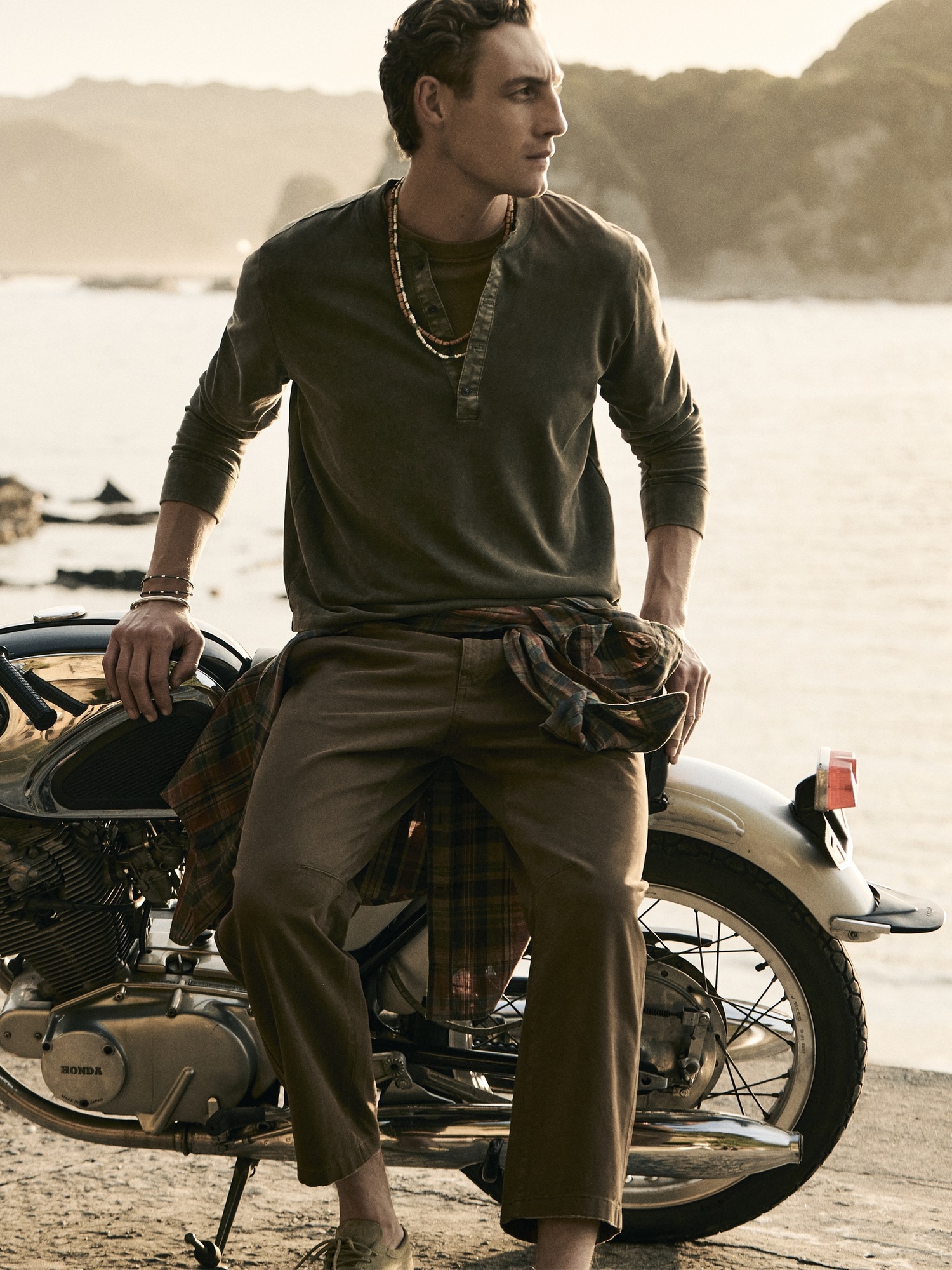 Мужские брюки Banana Republic Barrel Chino, цвет: Коричневый — фото 5