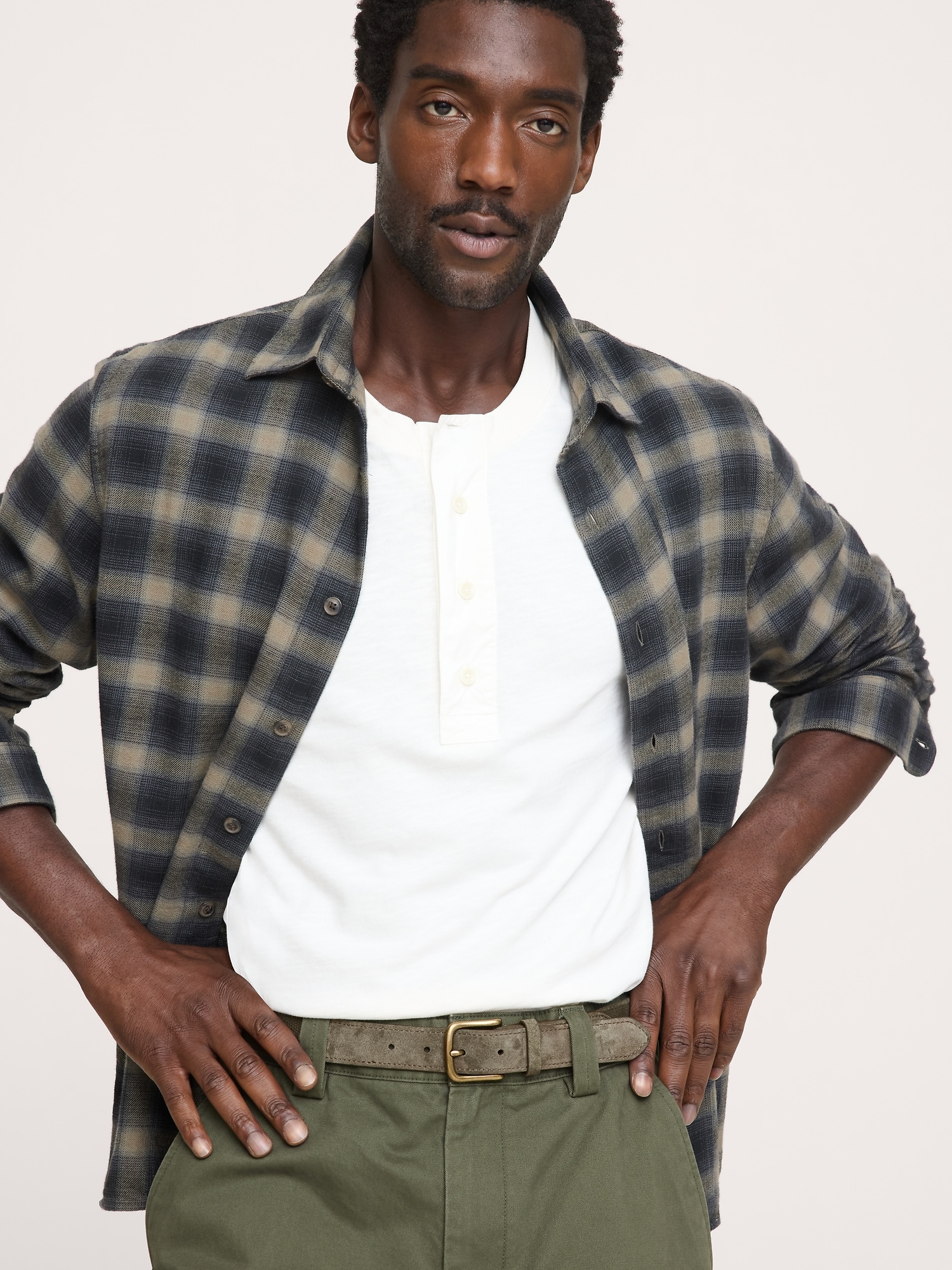 Мужской ремень Banana Republic Canvas Belt, цвет: Светлый оливковый — фото 2