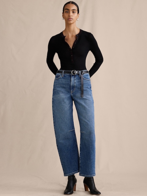 Mid-Rise Barrel Crop Jean