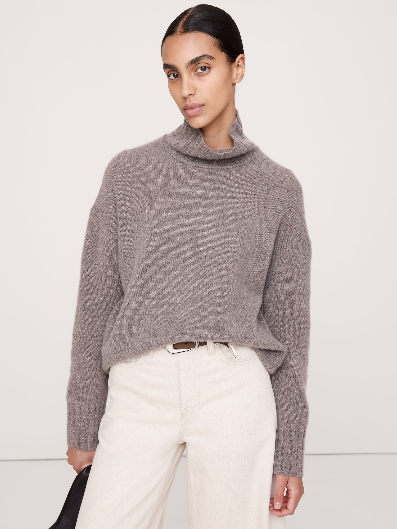 Oversized Cashmere Turtleneck Sweater