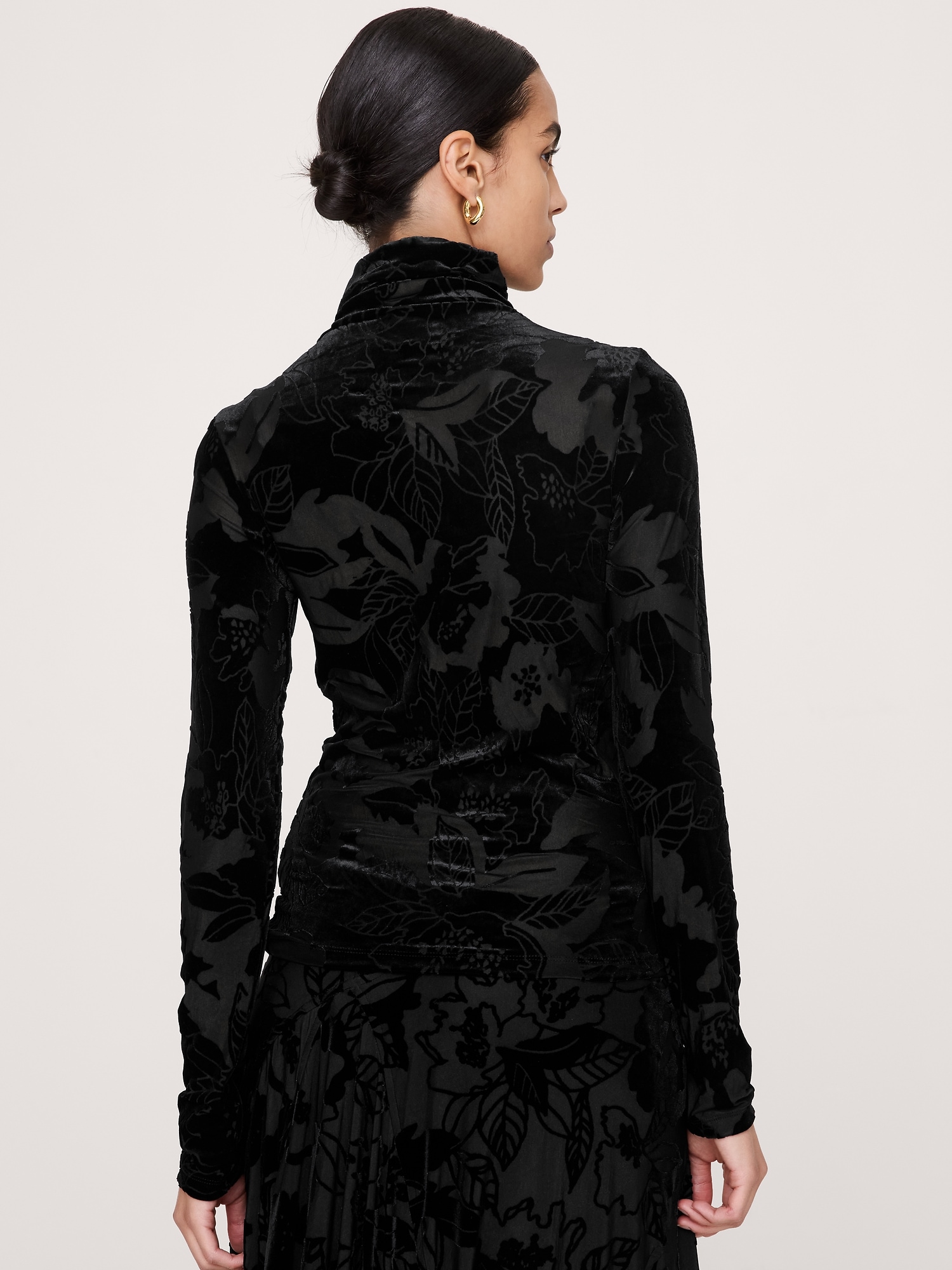 Burnout Velvet Long-Sleeve Turtleneck Top