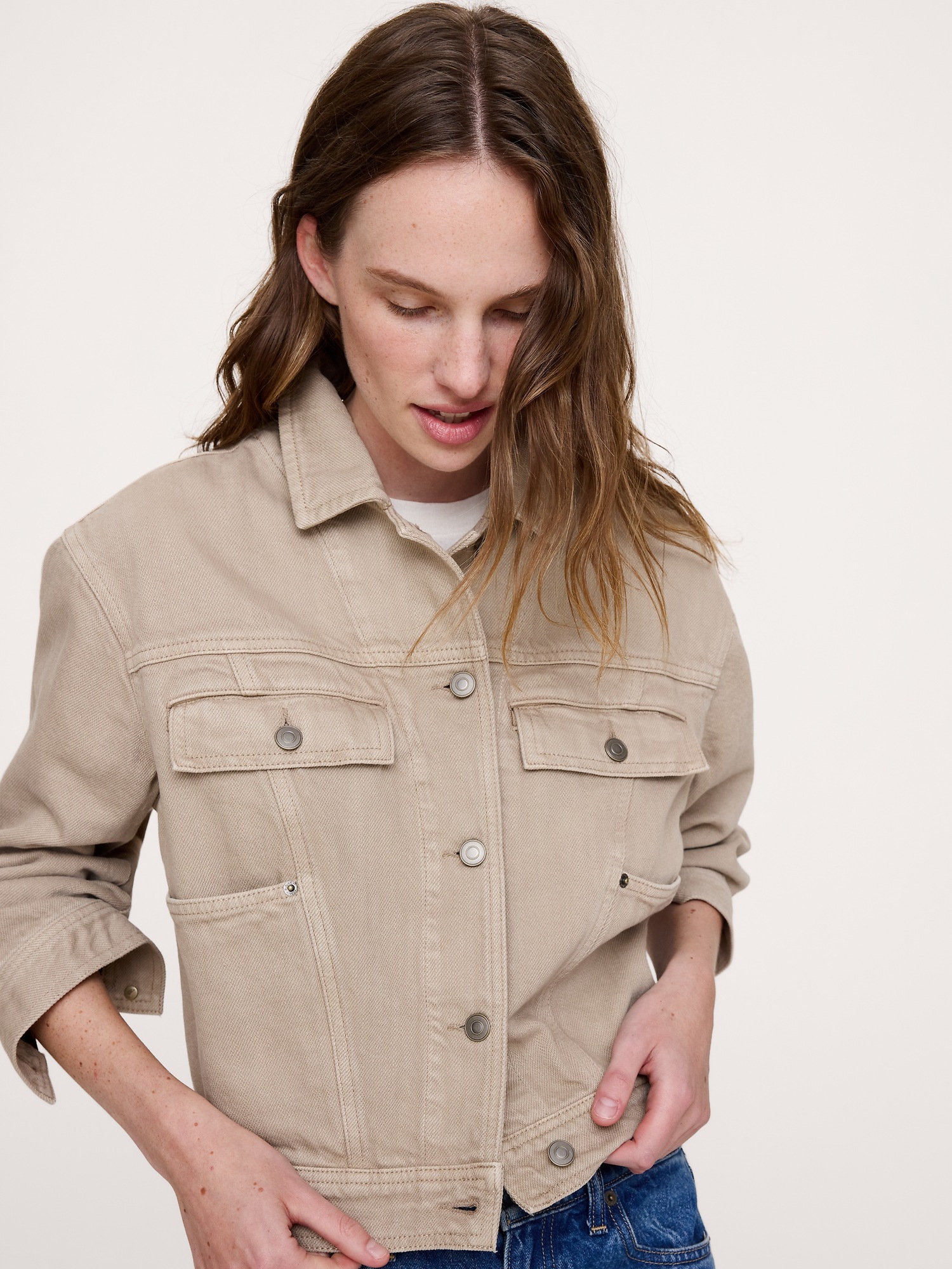 Женская куртка Banana Republic Archive Reissue Denim Jacket, цвет: Бежевый — фото 3