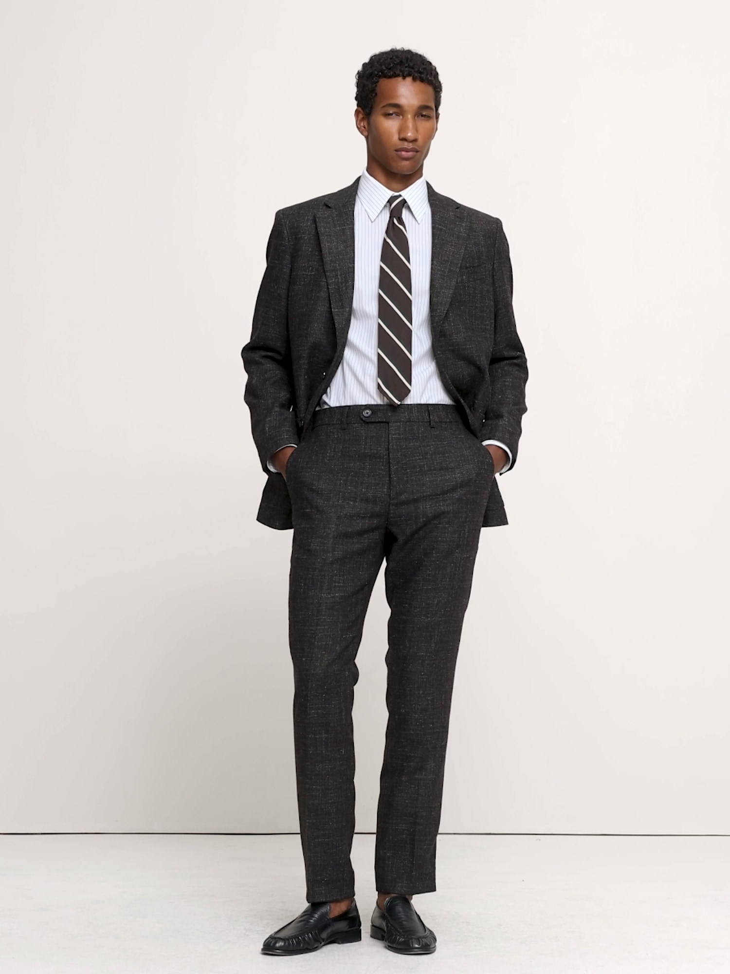 Tailored Slim Italian Wool-Blend Suit Pant - thumbnail 8