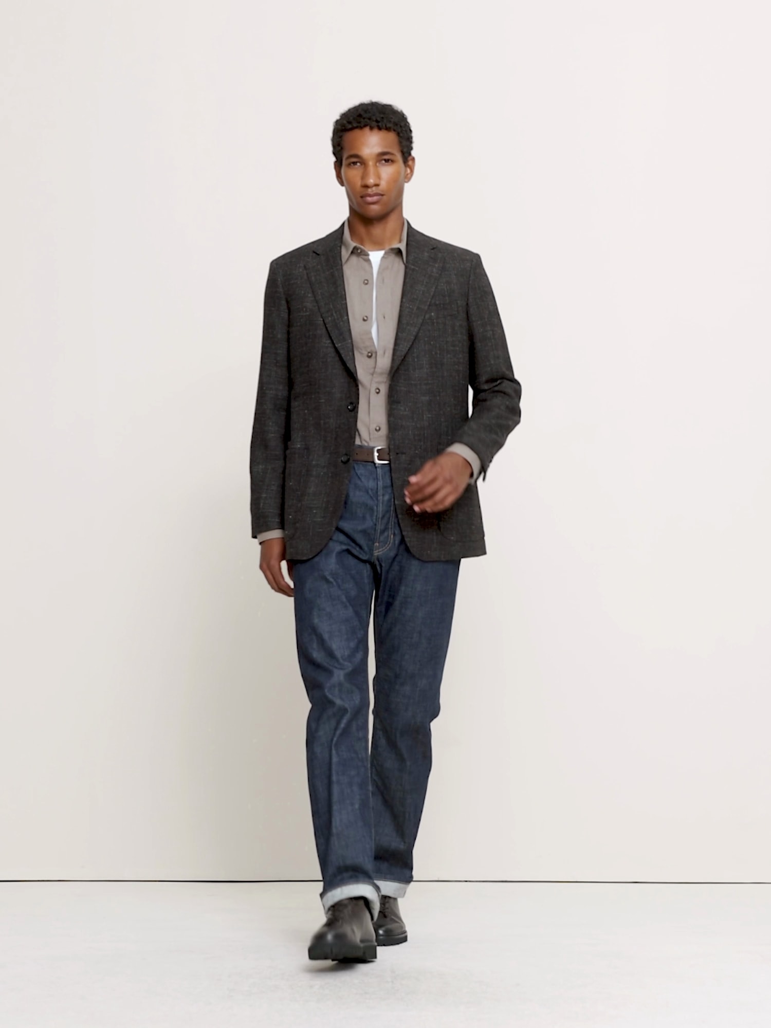 Tailored Slim Italian Wool-Blend Suit Jacket - thumbnail 9