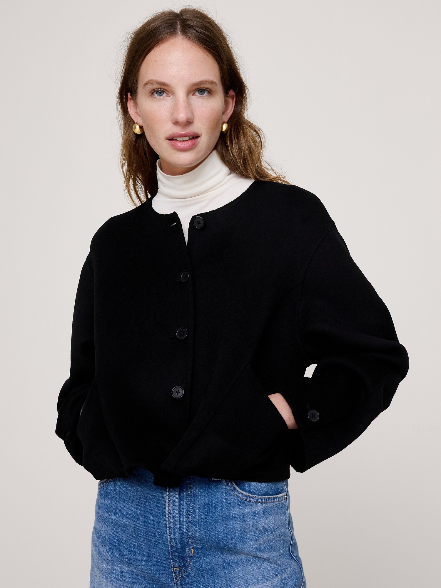 Женская куртка Banana Republic Double-Faced Cropped Jacket, цвет: Чёрный — фото 3