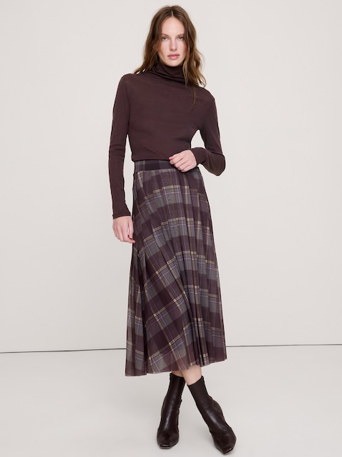Airy Cotton Long-Sleeve Mock-Neck T-Shirt