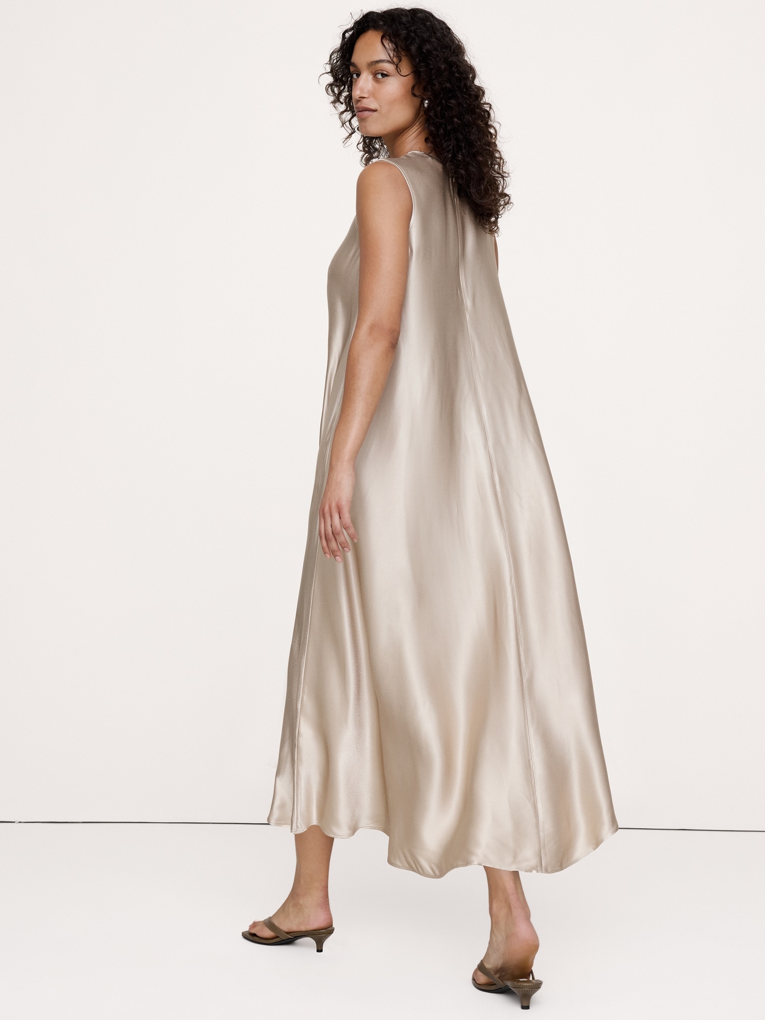 Aurelia Italian Satin Sleeveless Trapeze Dress - thumbnail 2