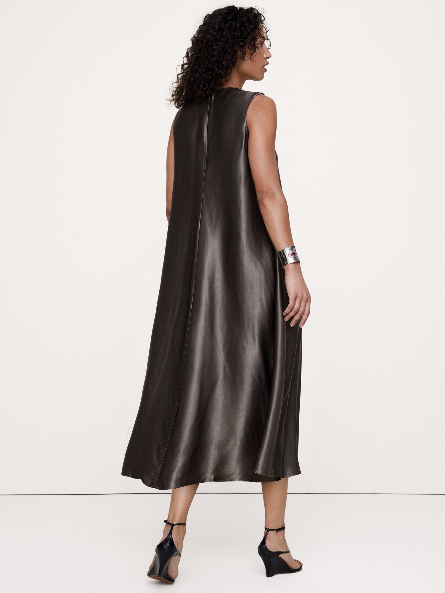 Aurelia Italian Satin Sleeveless Trapeze Dress - thumbnail 9