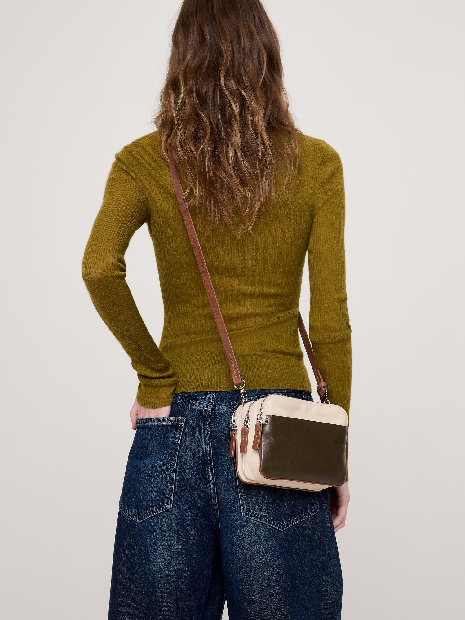 Vida Triple Zip Bag - thumbnail 8
