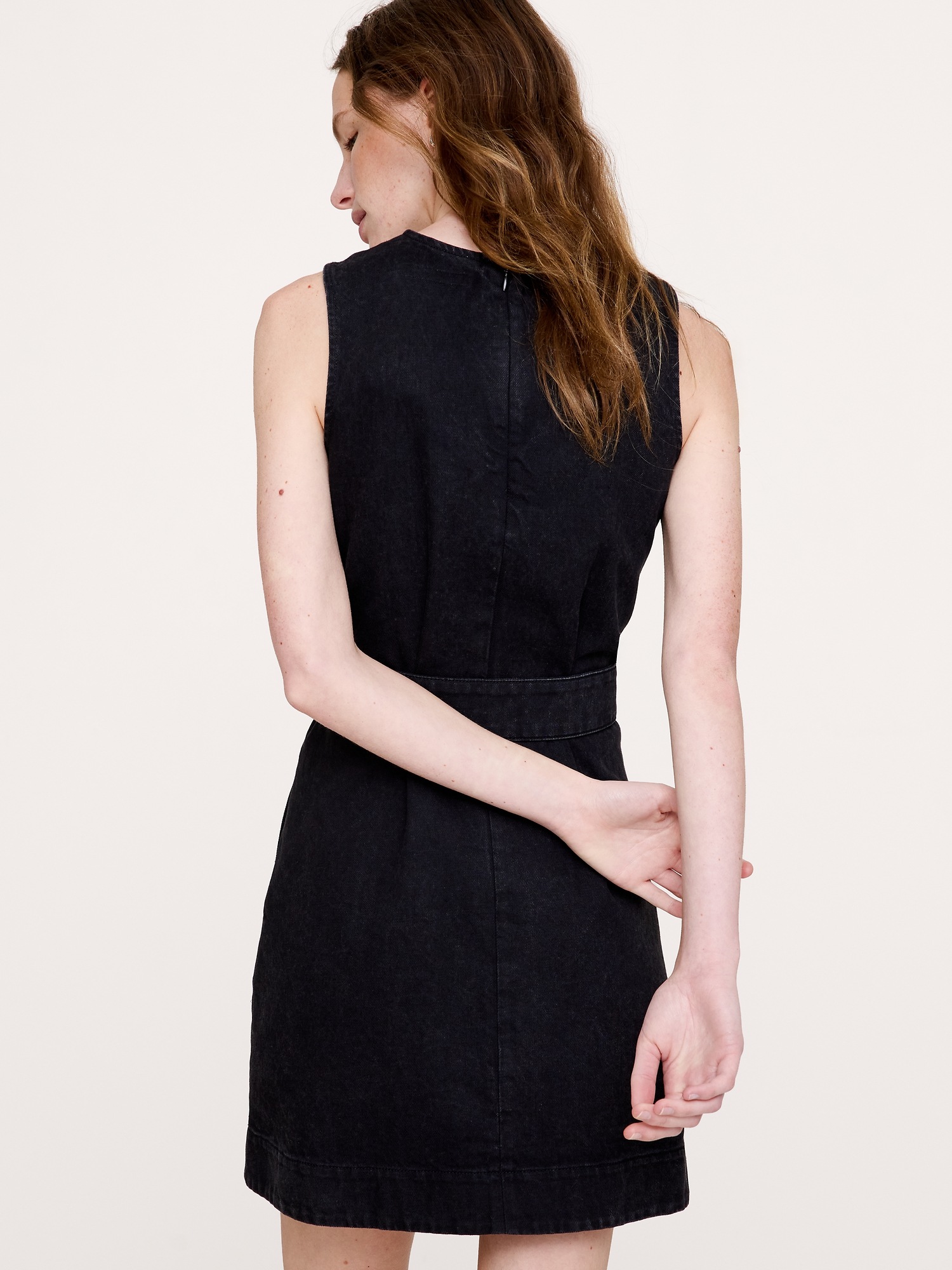 Женское платье Banana Republic Denim Side-Button Mini, цвет: Чёрный — фото 2
