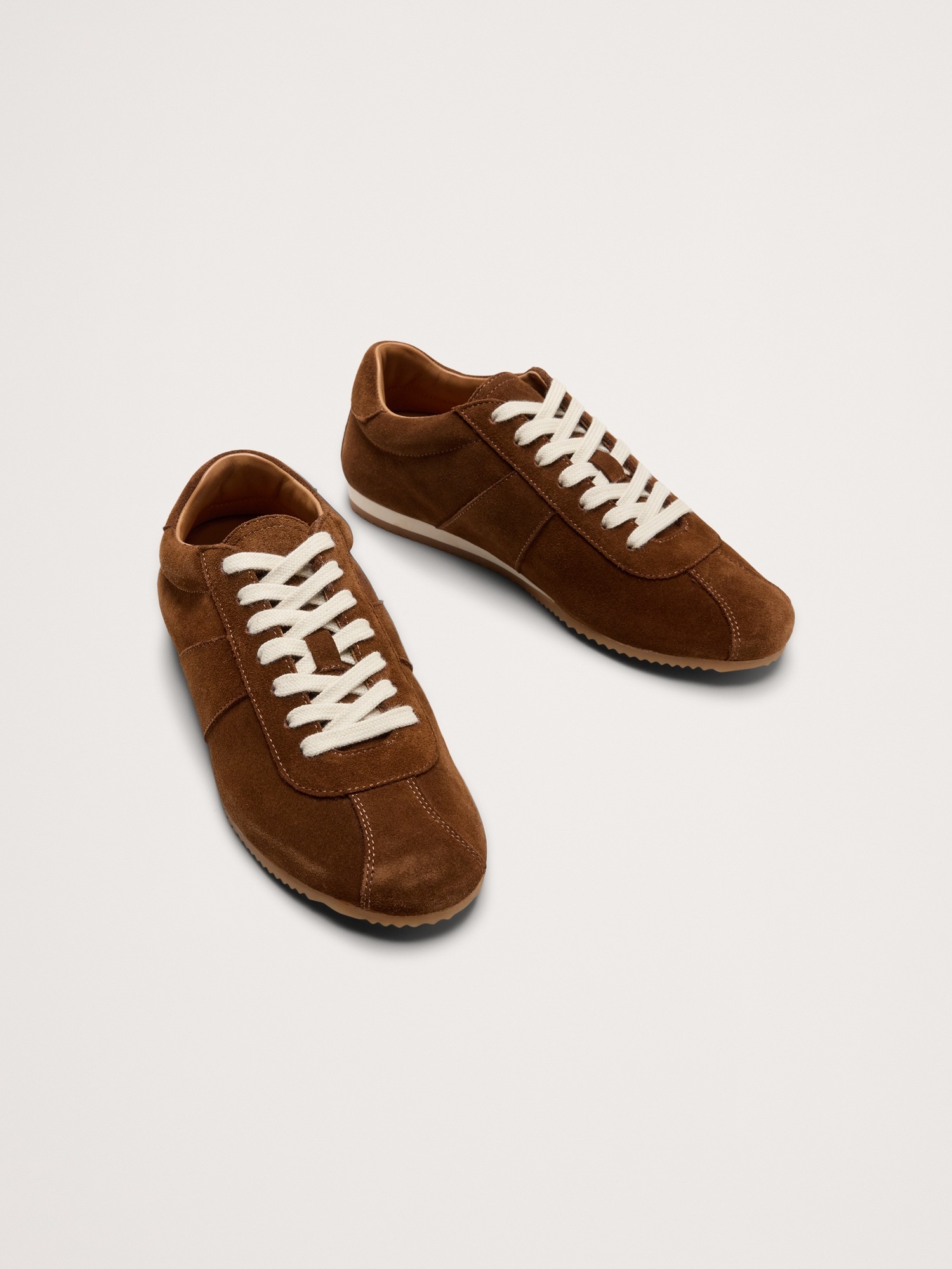 Женские кроссовки Banana Republic Italian Suede Low Profile, цвет: Глубокий коричневый — фото 3