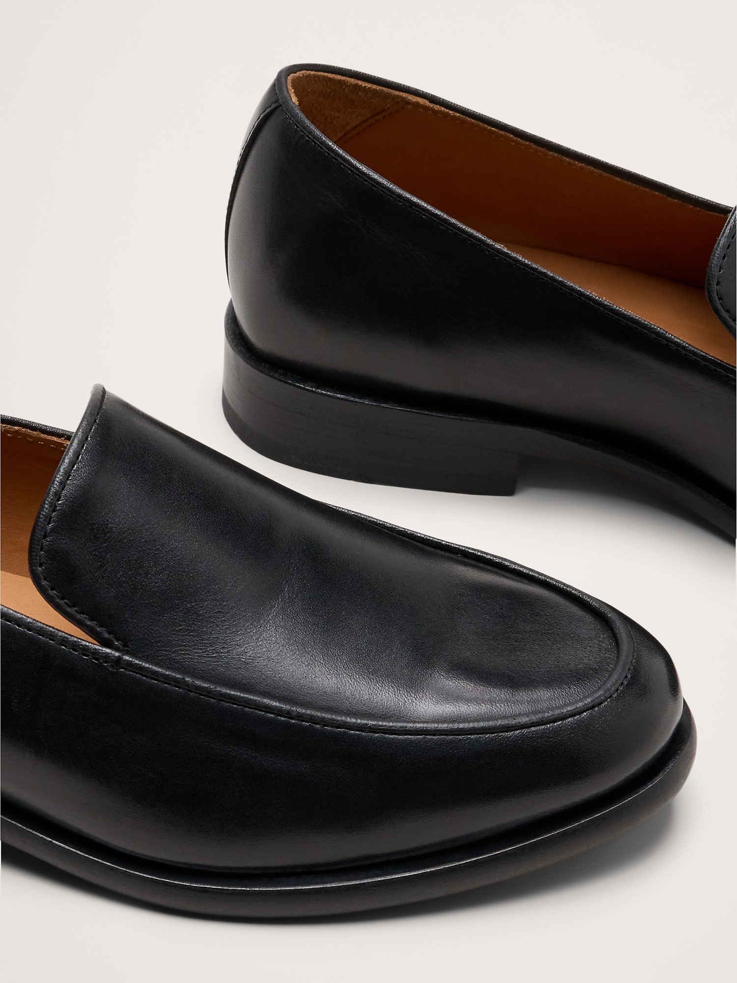 Женские туфли Banana Republic Italian Leather Loafer, цвет: Чёрный — фото 5