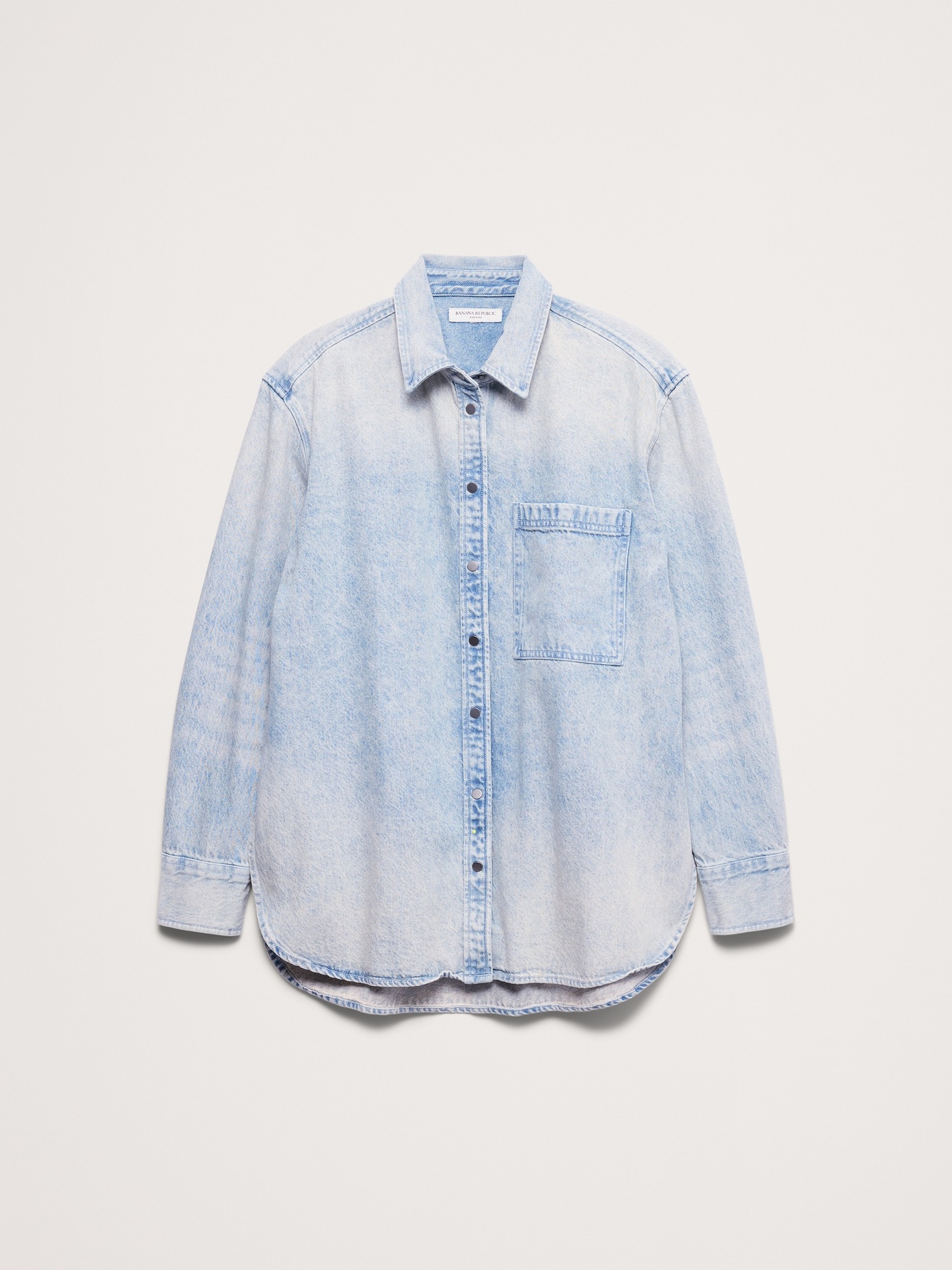 The Oversized Denim Shirt - thumbnail 7