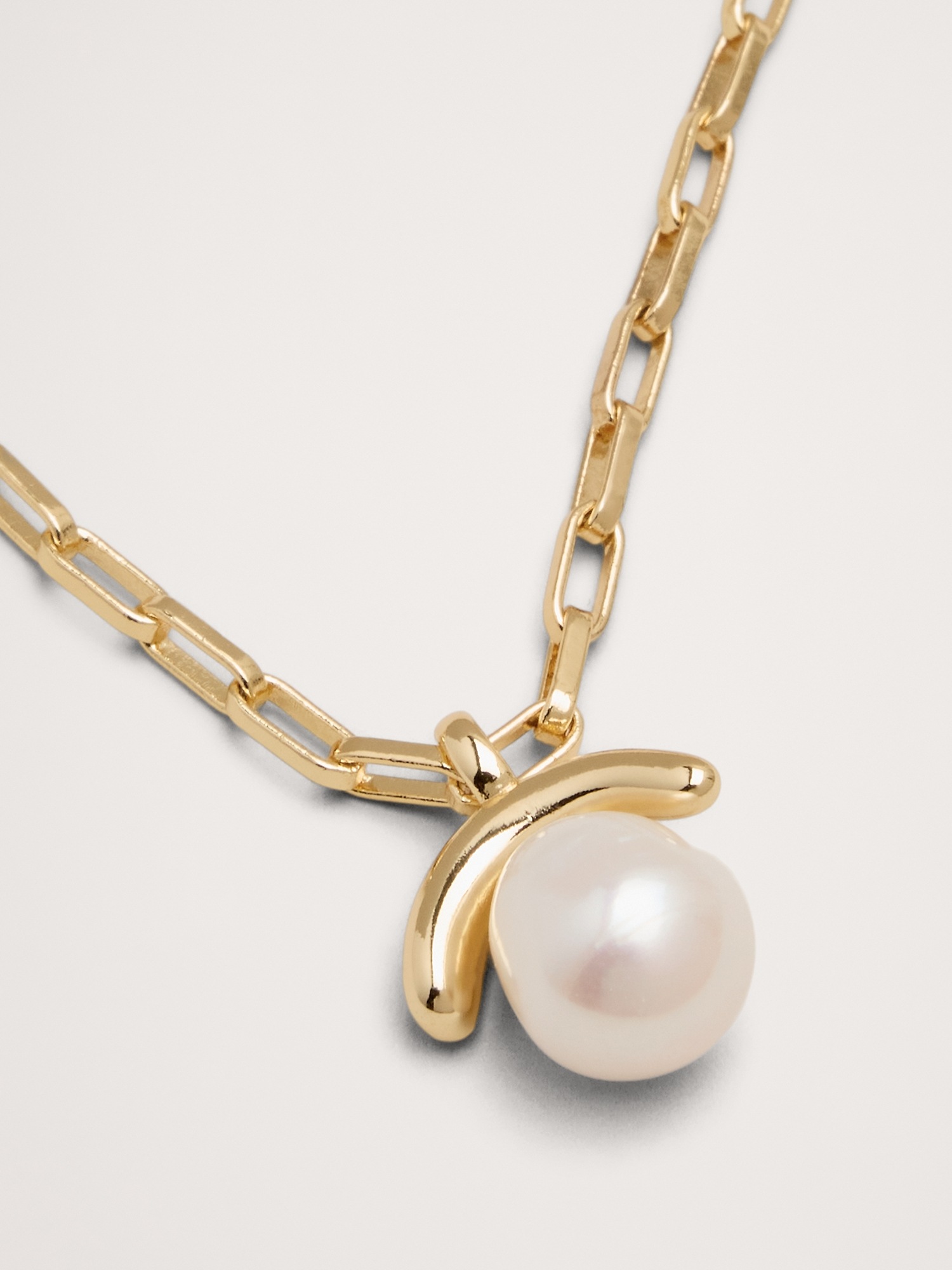Женское колье Banana Republic Pearl Drop, цвет: Светлый золотой — фото 3