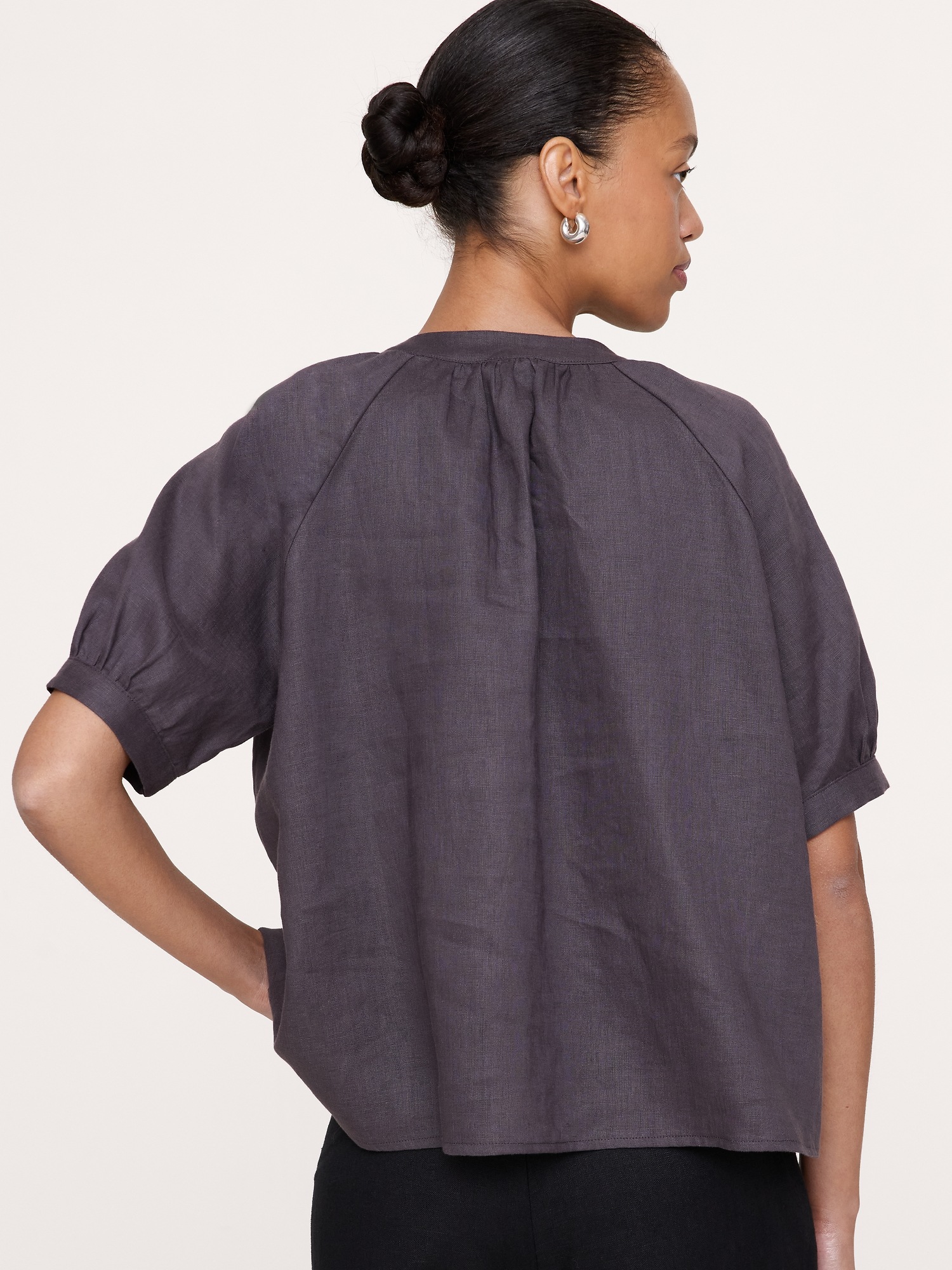 Женский топ Banana Republic Linen Tassel-Tie Top, цвет: Угольный серый — фото 2