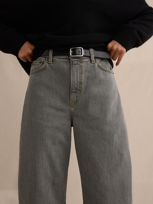Mid-Rise Barrel Ankle Jean | Banana Republic