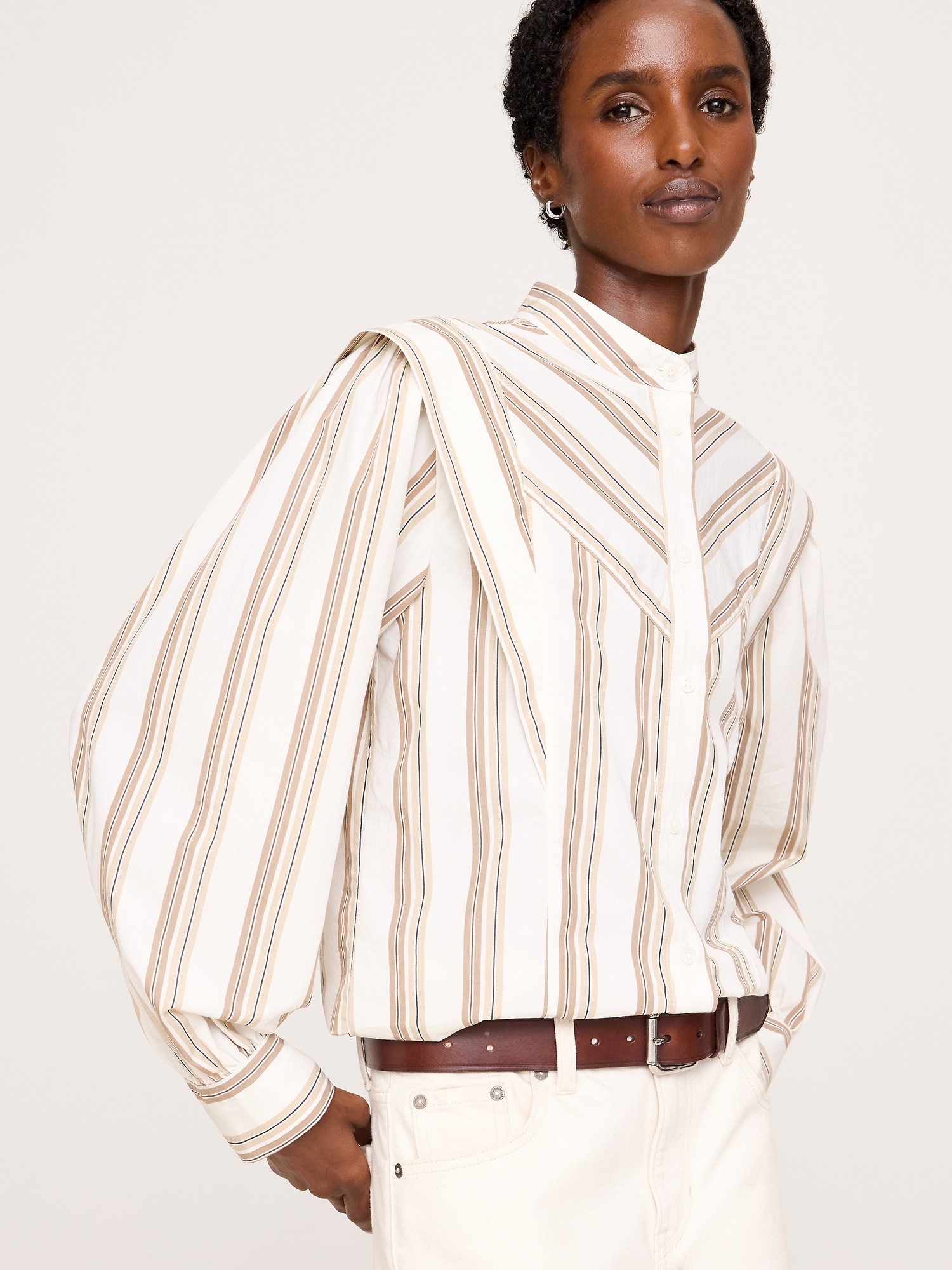 Женская рубашка Banana Republic Cotton Layered-Collar, цвет: Кремовый белый полосатый — фото 3