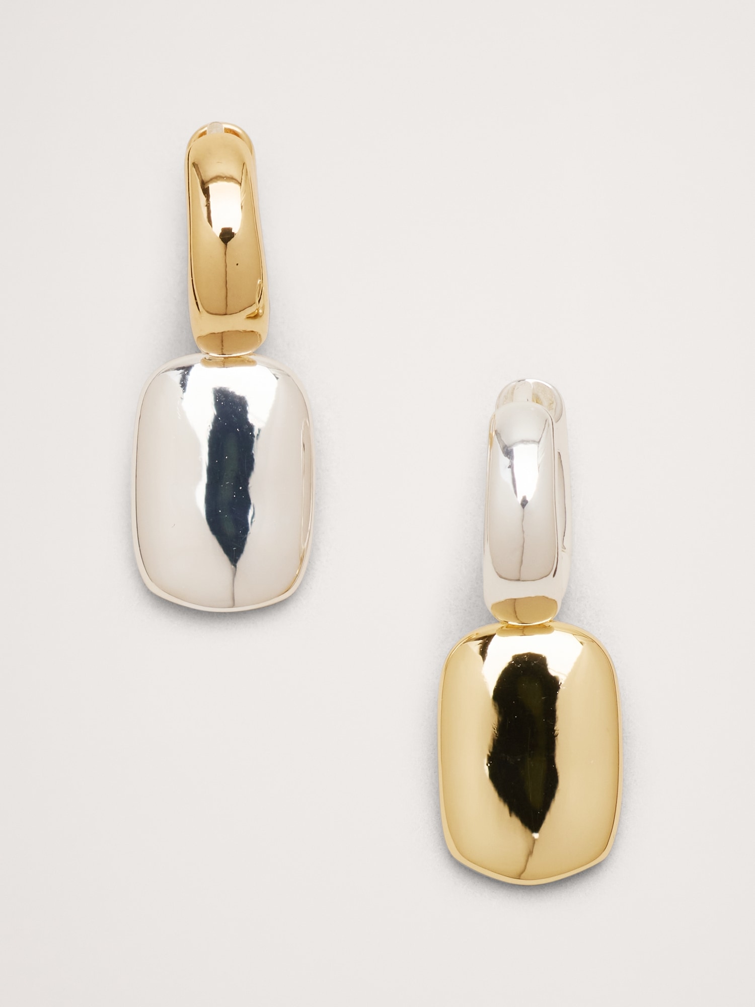 Женские серьги Banana Republic Two-Tone Pendant, цвет: Золотой / Серебристый — фото 1