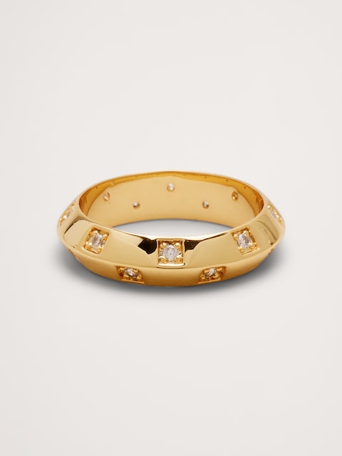 Sharp-Edge Gem Ring