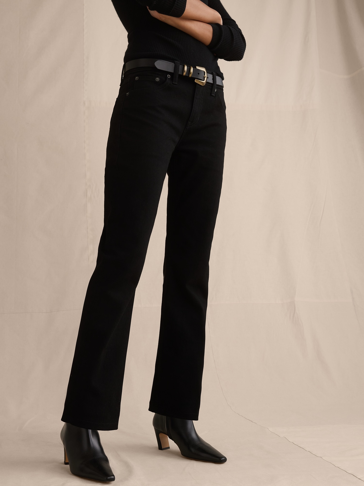 Low-Rise Kick-Straight Jean - thumbnail 9