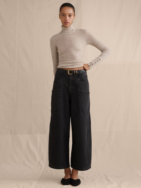 Low-Rise Loose Crop Jean