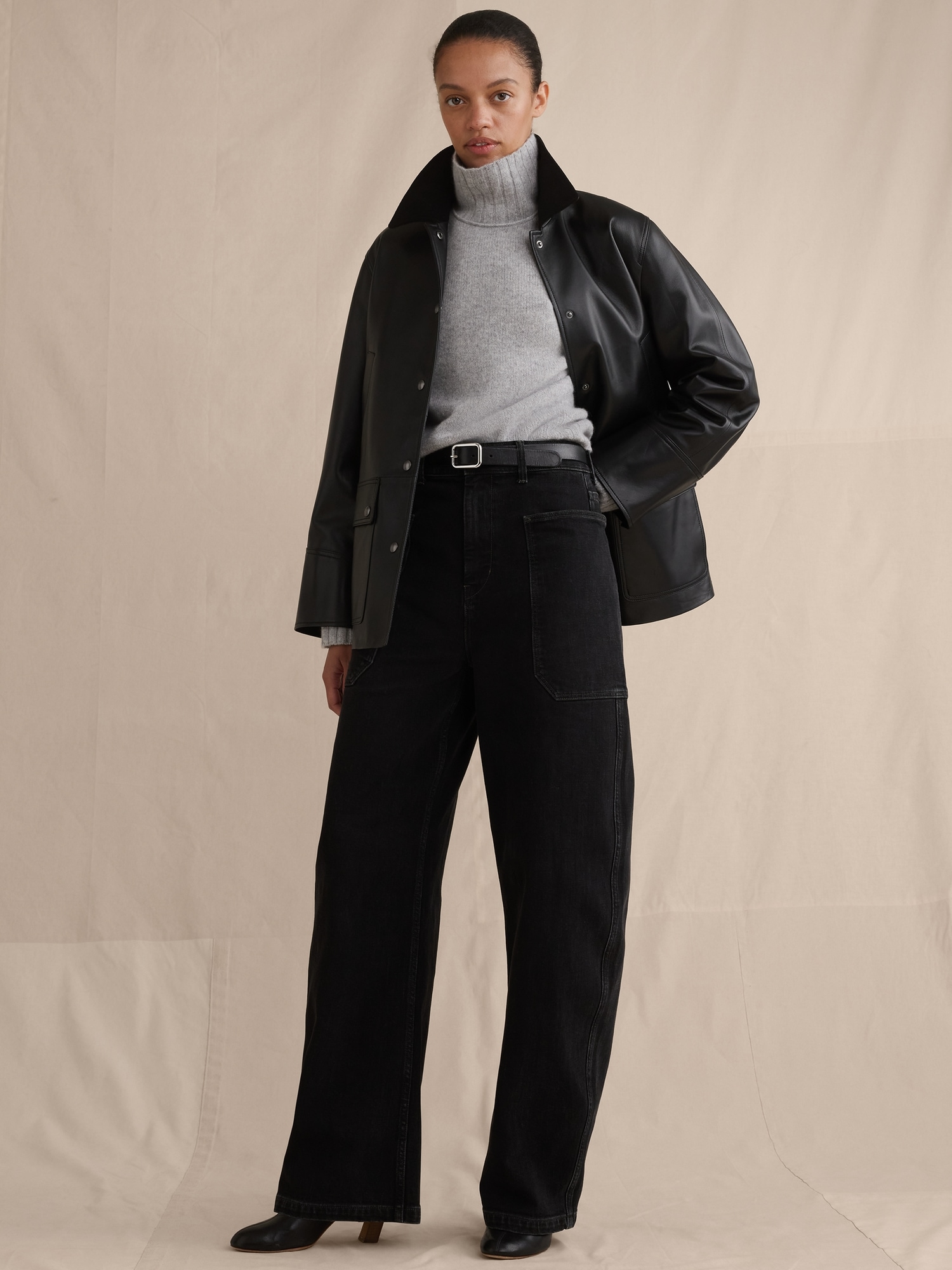 Женские джинсы Banana Republic High-Rise Barrel Jean, цвет: Чёрный варёный