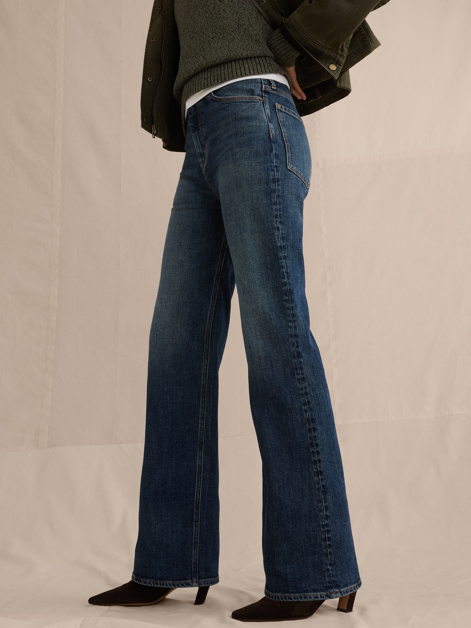 Ultra High-Rise Flare Jean