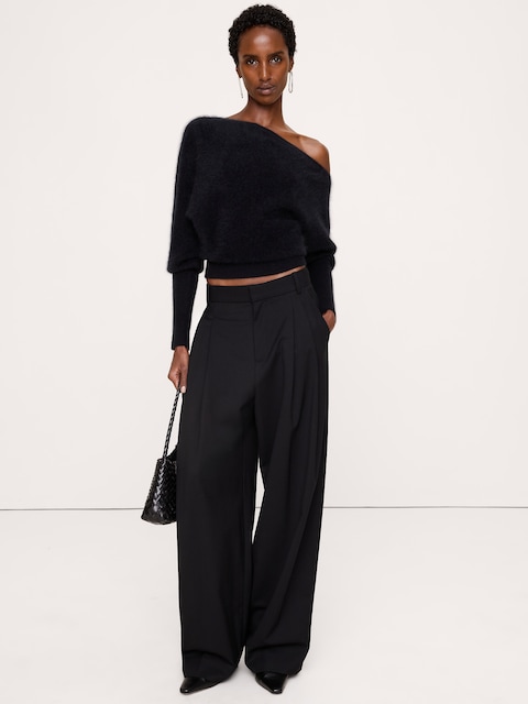 Brushed Wool-Cashmere Off-Shoulder Sweater