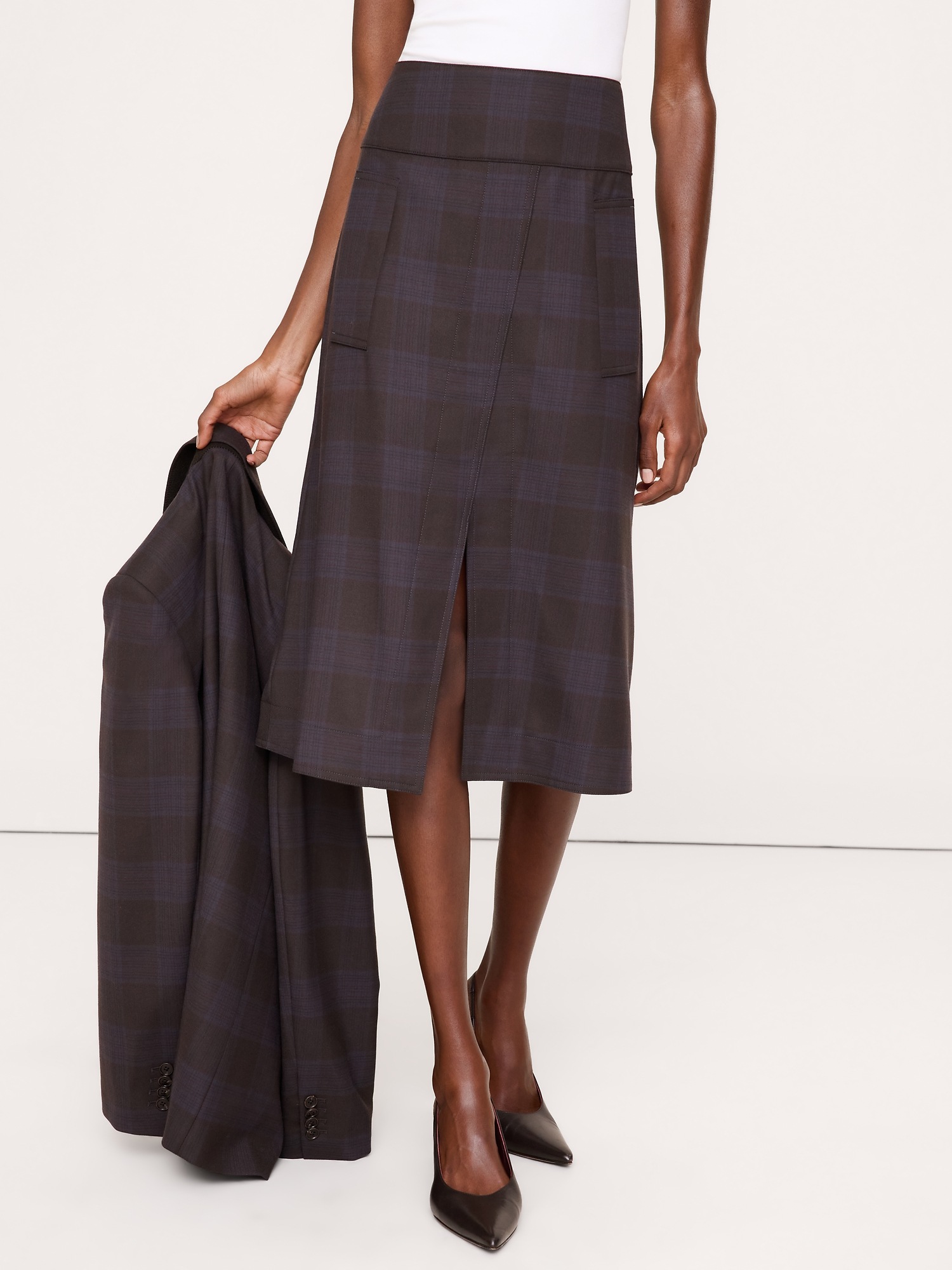 Женская юбка Banana Republic Twill Asymmetrical-Slit Midi, цвет: Фиолетовый клетчатый — фото 2