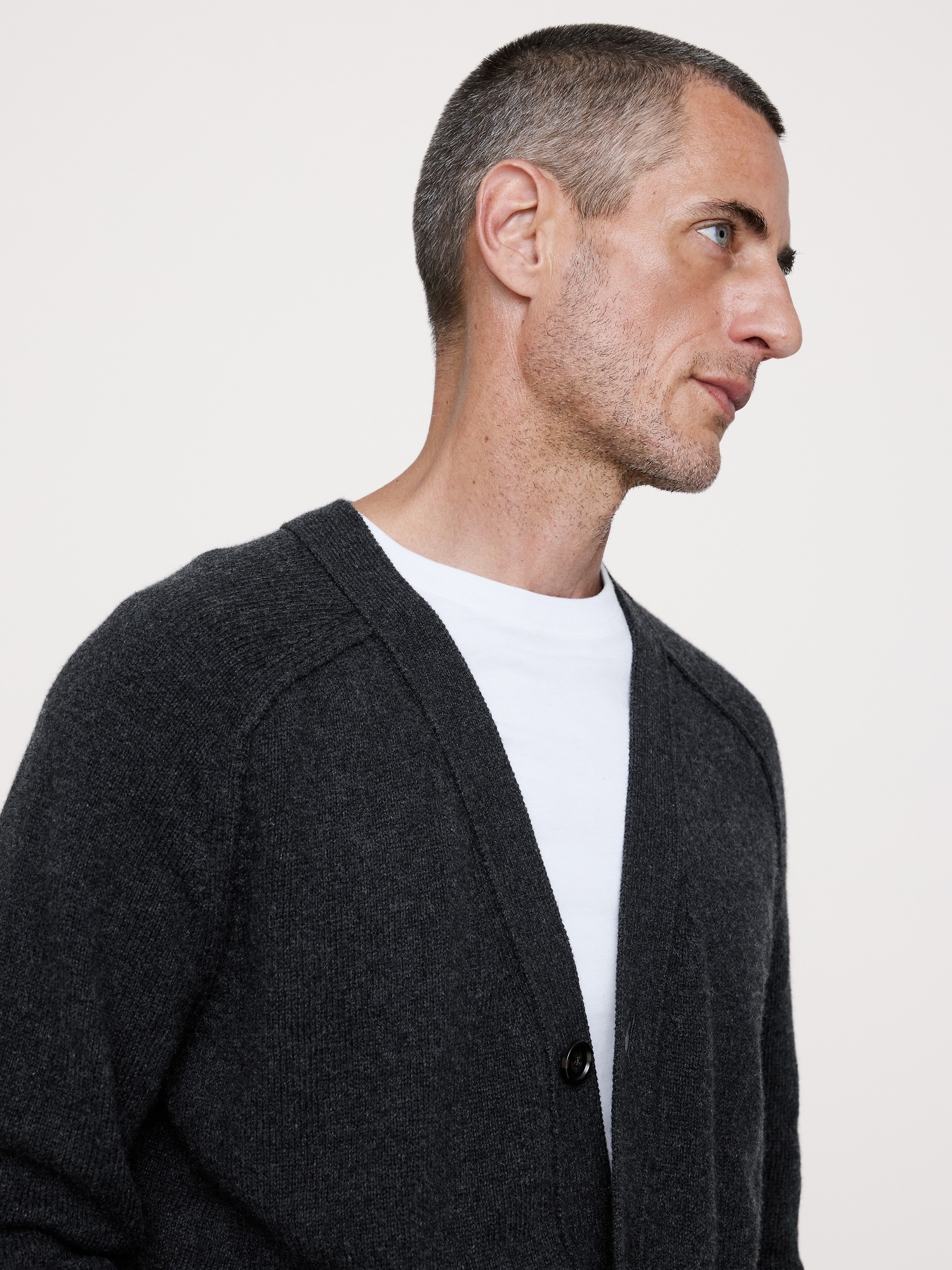 Мужской кардиган Banana Republic Cotton-Cashmere, цвет: Тёмный угольный серый — фото 3