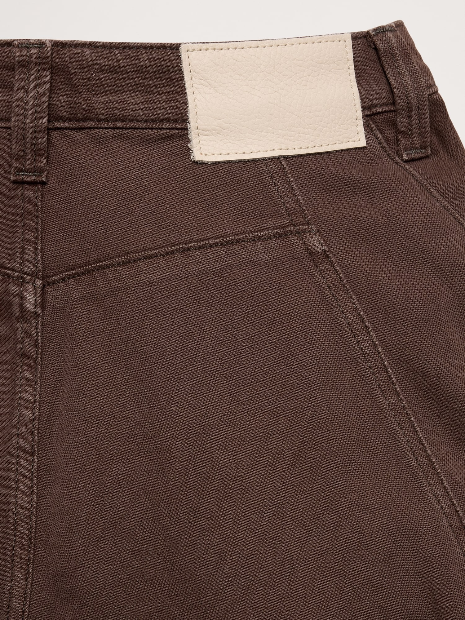 Low-Rise Loose Crop Jean