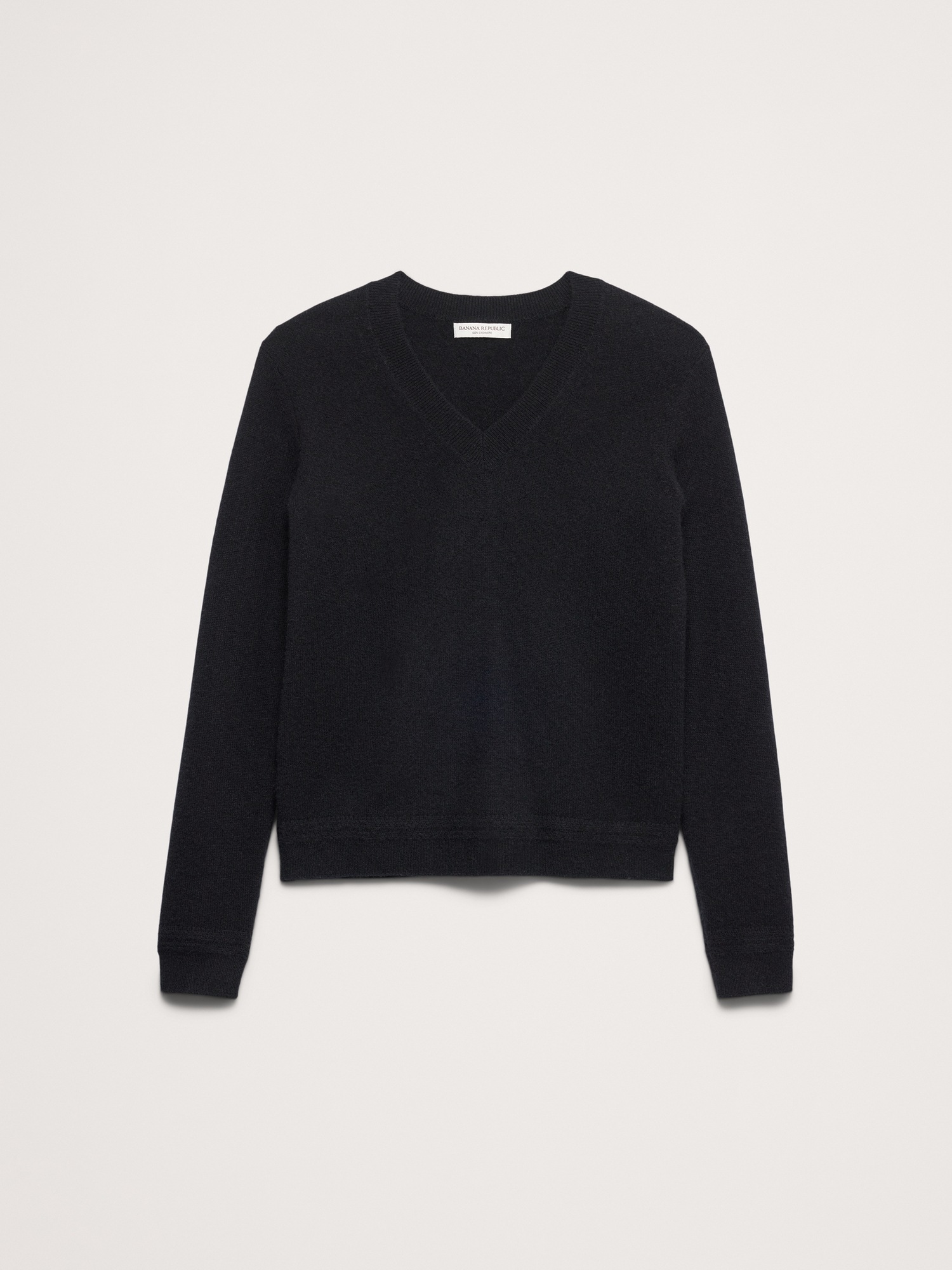 Женский свитер Banana Republic Lightweight Cashmere V-Neck, цвет: Чёрный — фото 2
