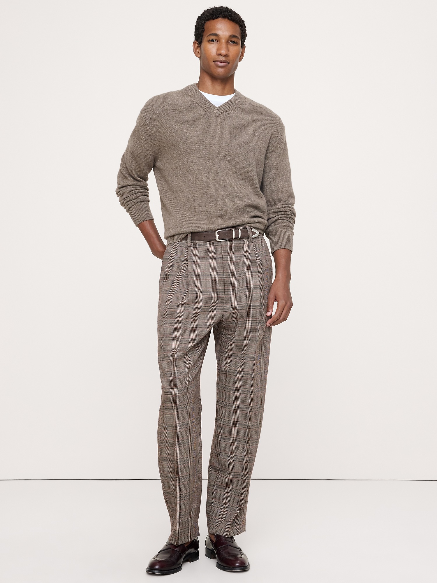 Мужские брюки Banana Republic Loose Italian Wool Pleated Suit Pant, цвет: Коричневый клетчатый — фото 5