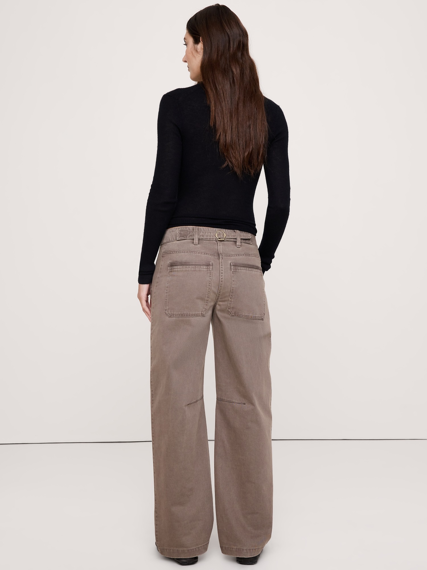 Женские брюки Banana Republic Low-Rise Relaxed Utility Pant, цвет: Коричневый — фото 2