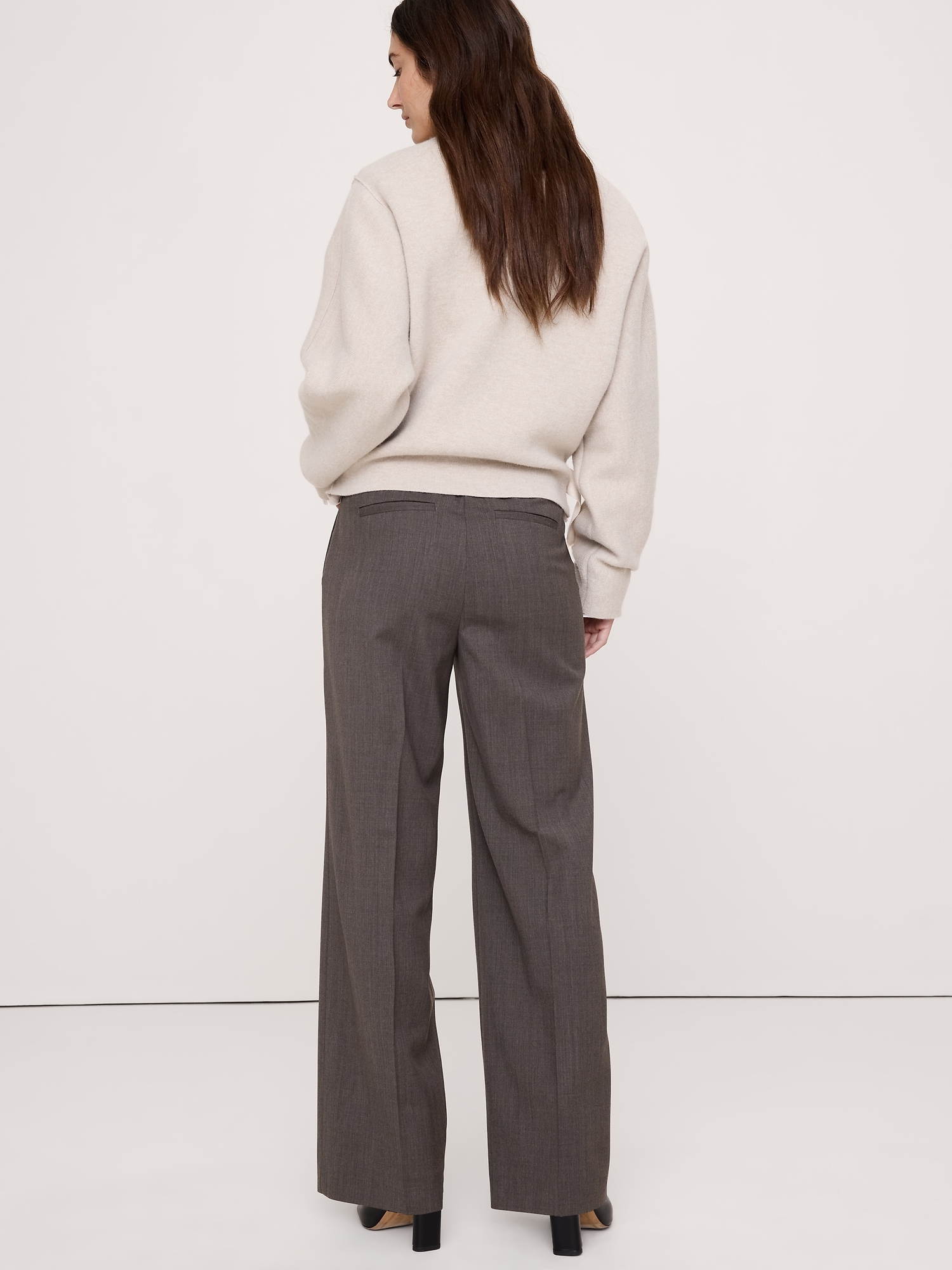 Mid-Rise Wide-Leg Italian Lightweight Wool Pant