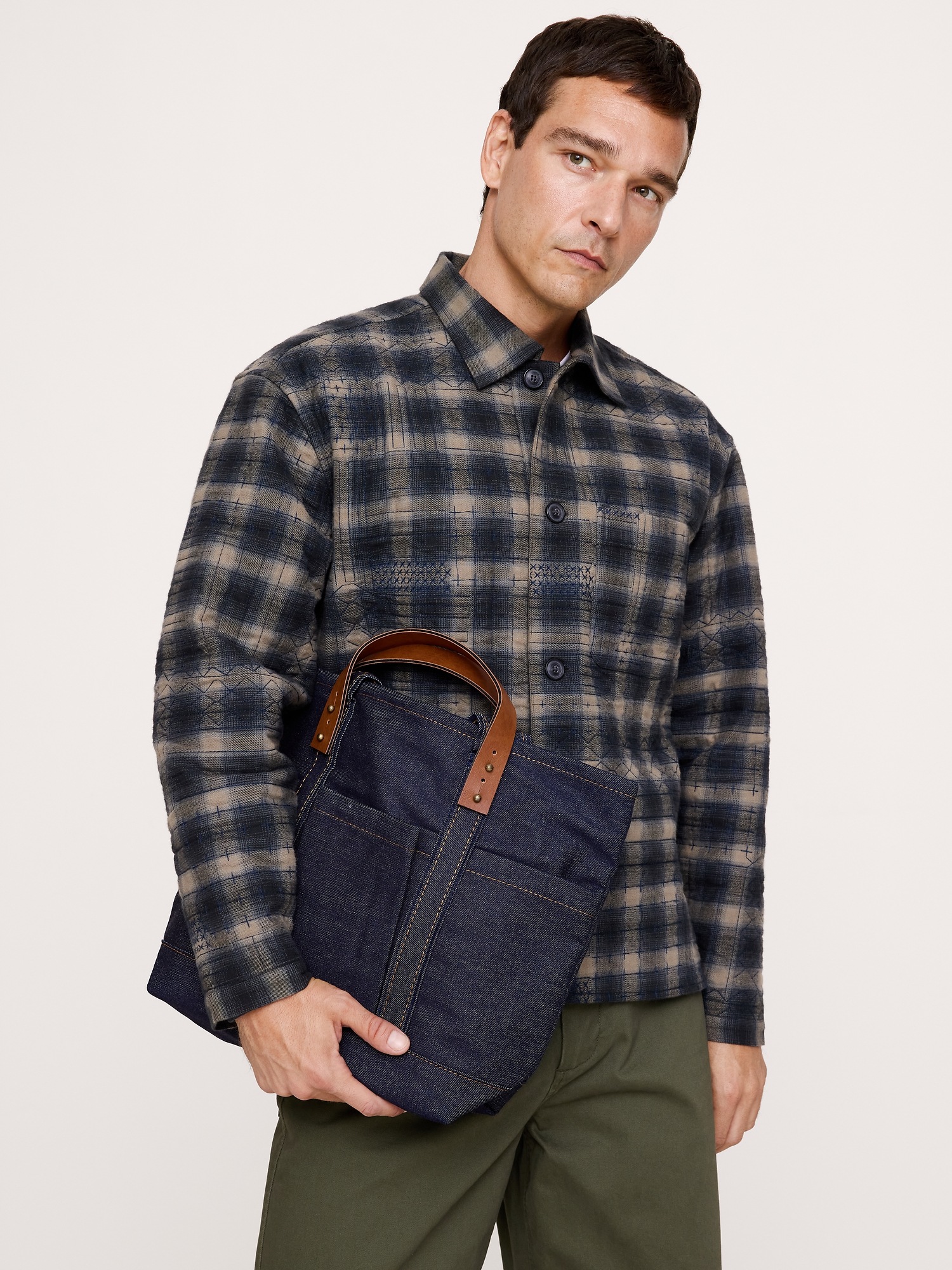 Мужская сумка Banana Republic Heritage Denim Craft Tote By CB Station, цвет: Тёмный джинсовый — фото 2