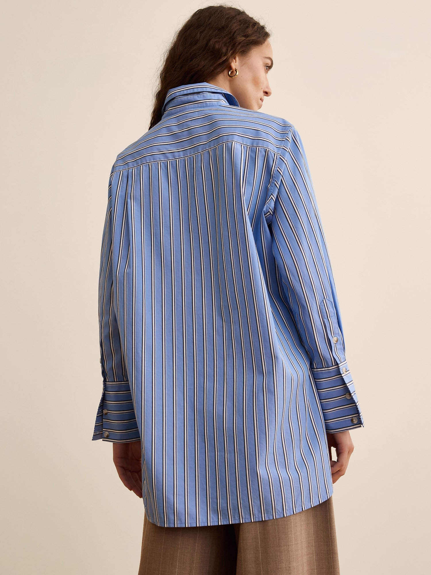 Женский топ Banana Republic x La Ligne The Cotton Poplin Tunic, цвет: Синий полосатый — фото 2