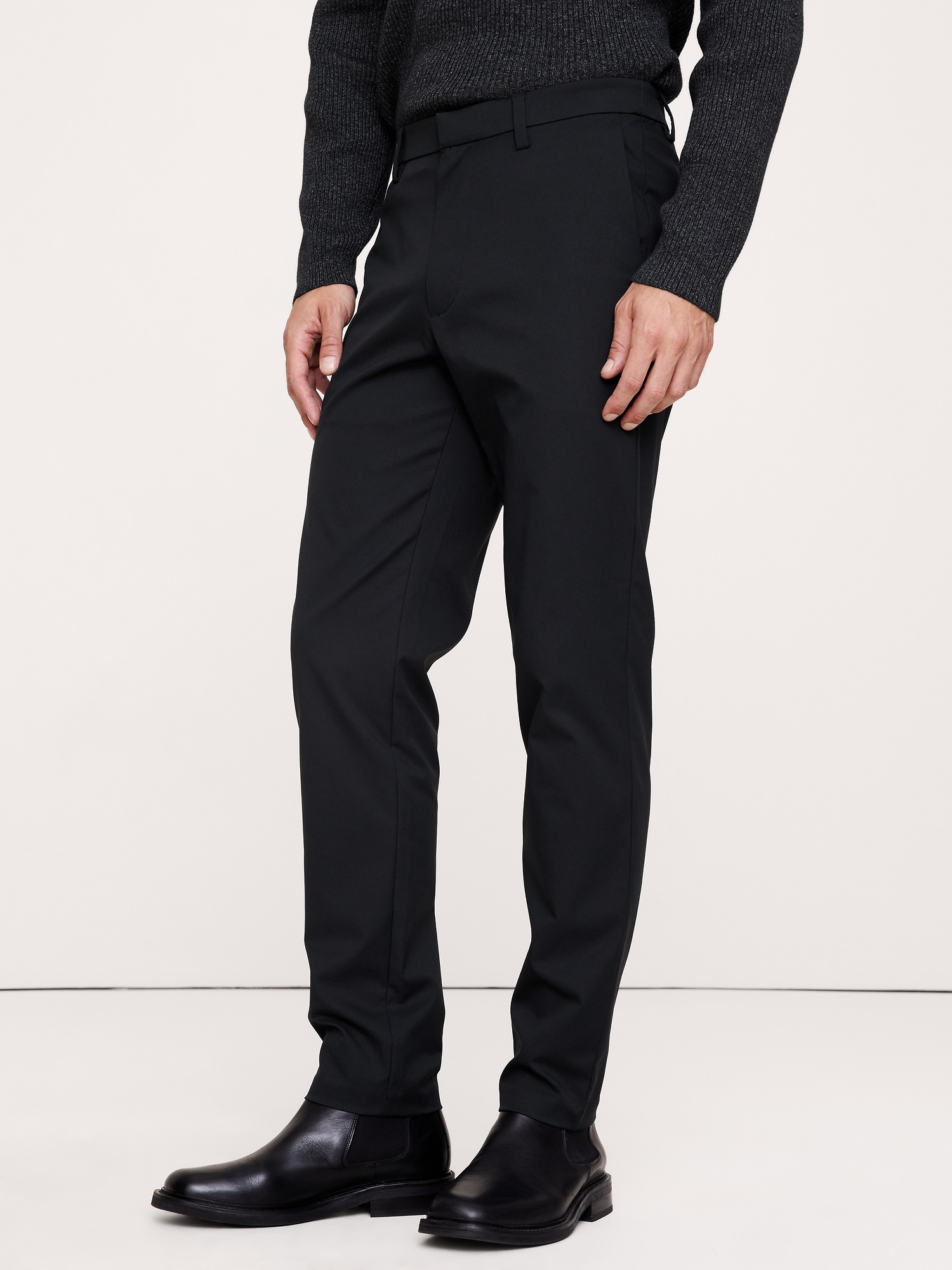Мужские брюки Banana Republic Athletic Slim Performance Pant, цвет: Чёрный — фото 3