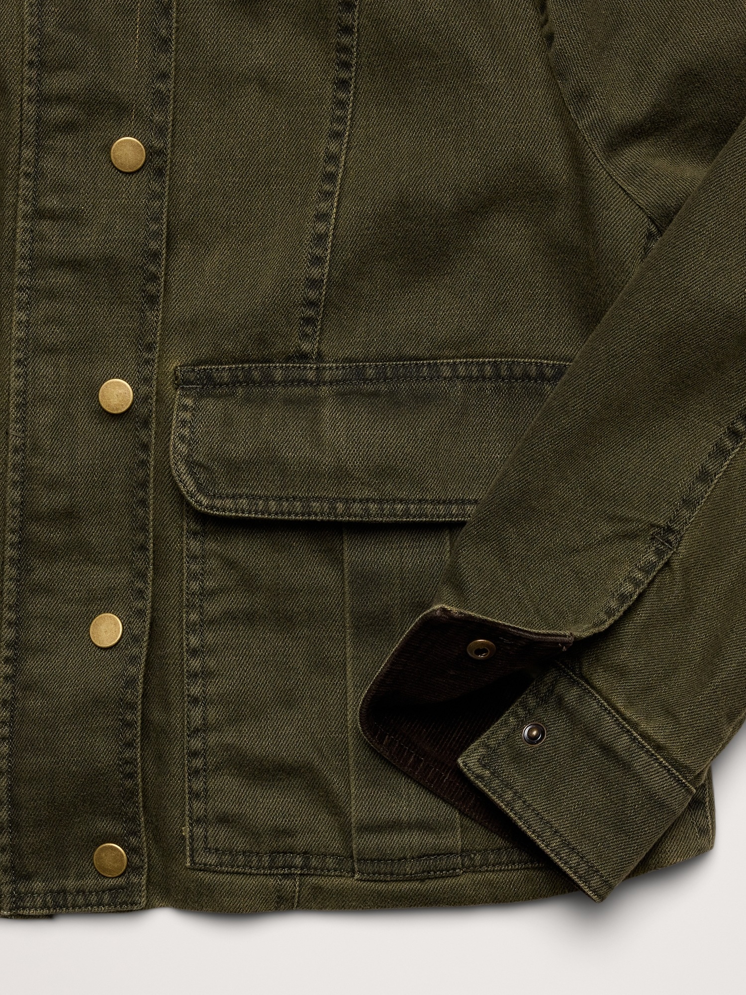 Женская куртка Banana Republic Denim Trapeze, цвет: Оливковый зелёный — фото 6