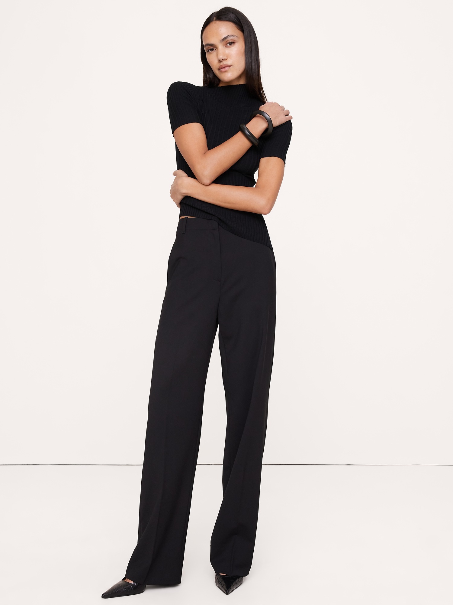 Женские брюки Banana Republic Ultra High-Rise Modern Straight Italian Lightweight Wool Pant, цвет: Чёрный — фото 4