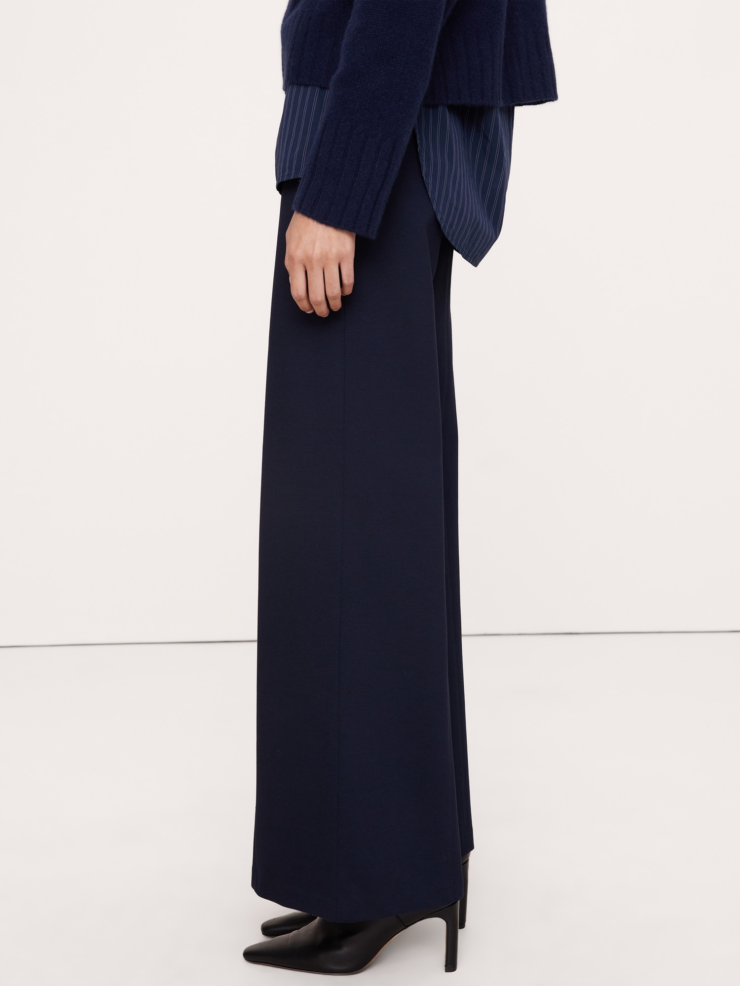 High-Rise Wide-Leg Everywhere Ponte Pull-On Pant - thumbnail 8