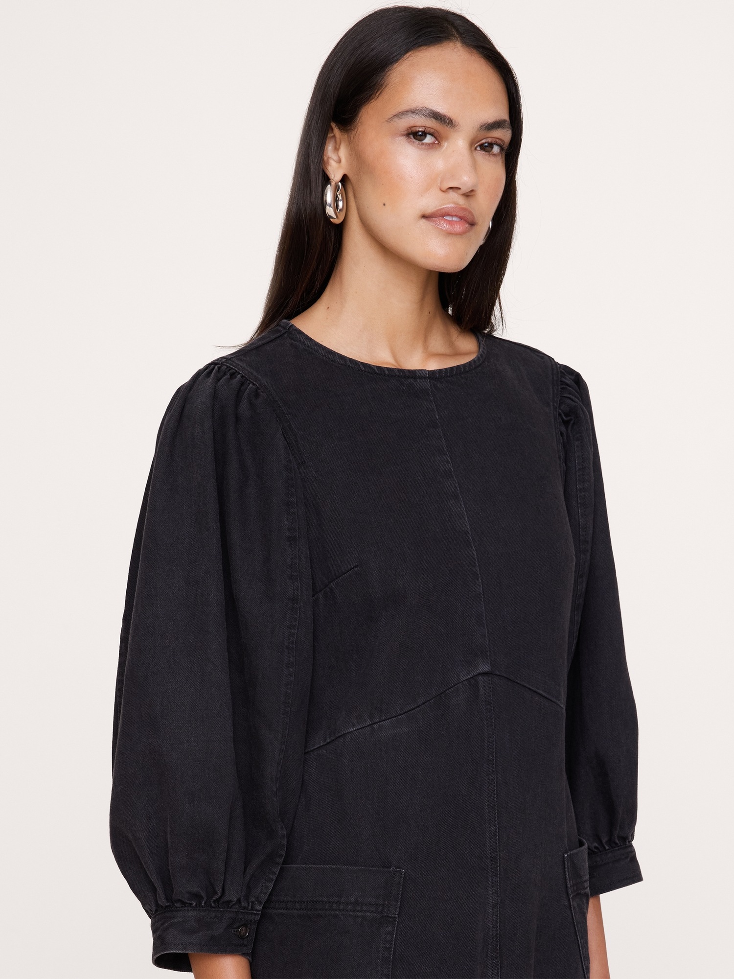 Женское платье Banana Republic Denim Puff-Sleeve Midi, цвет: Чёрный — фото 3