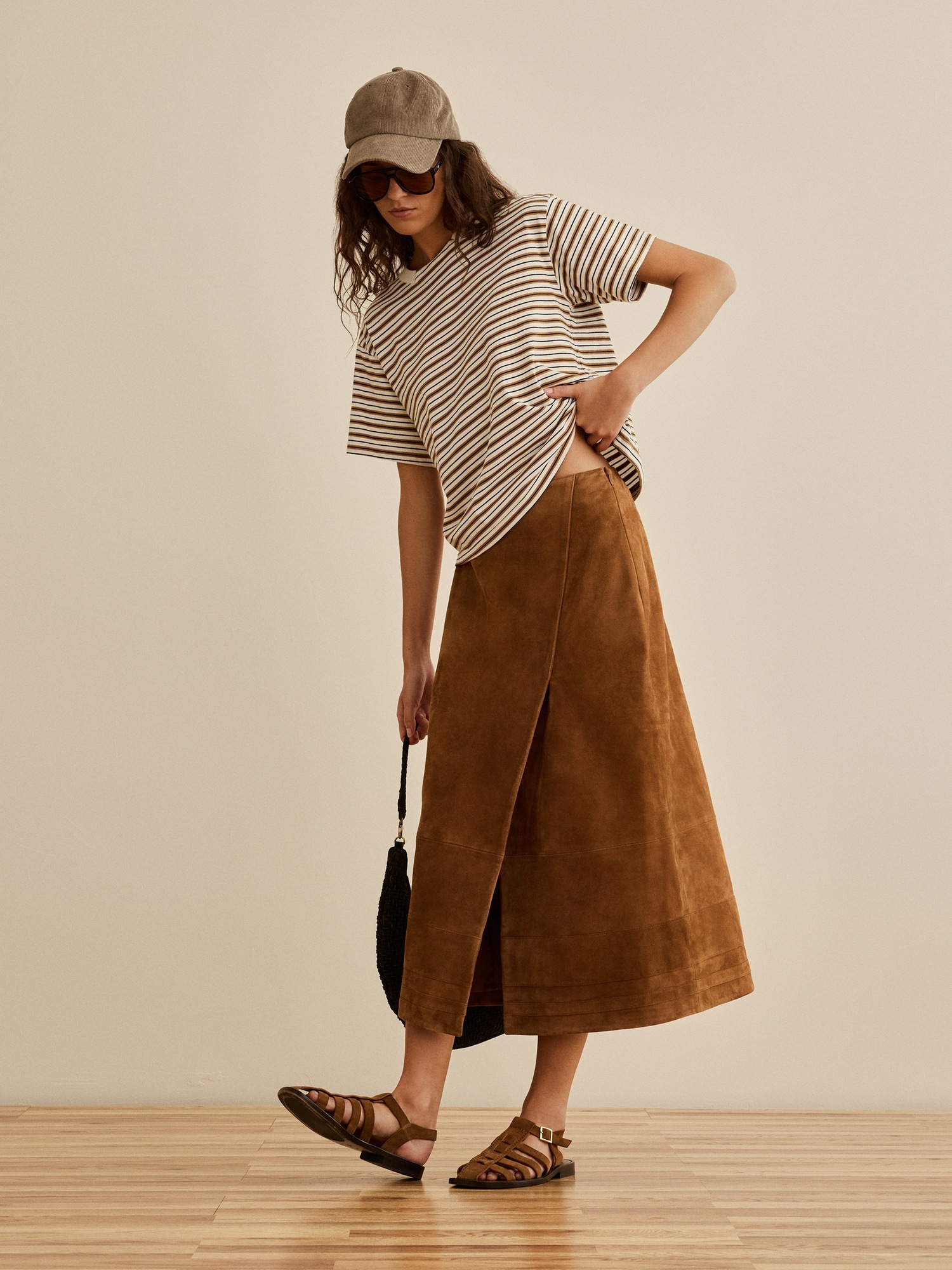 Женская юбка Banana Republic x La Ligne The Suede Wrap Midi, цвет: Карамельный коричневый — фото 5