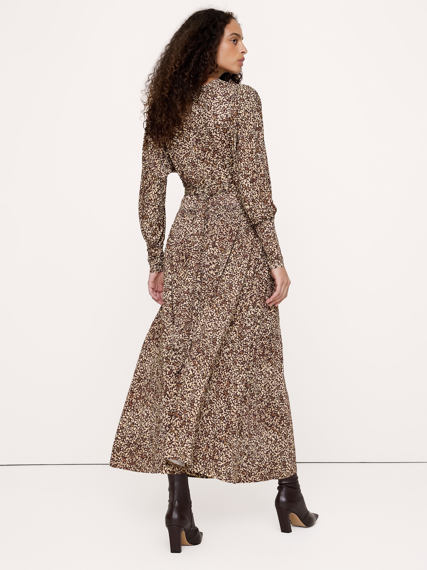 Женское платье Banana Republic Jersey Draped Gigot Sleeve Maxi, цвет: Леопардовый — фото 2