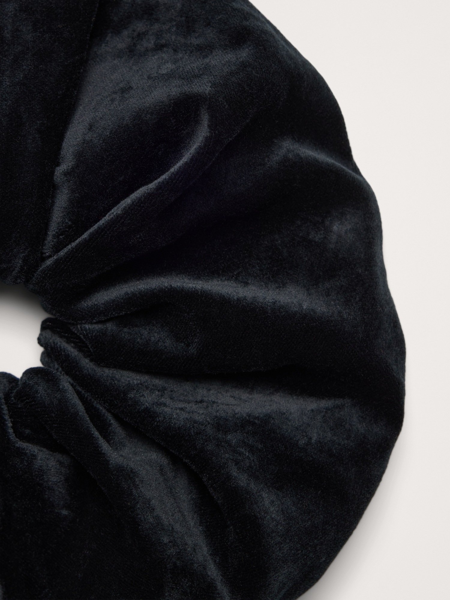 Женские аксессуары для волос Banana Republic Burnout Velvet Hair Scrunchie, цвет: Чёрный — фото 2