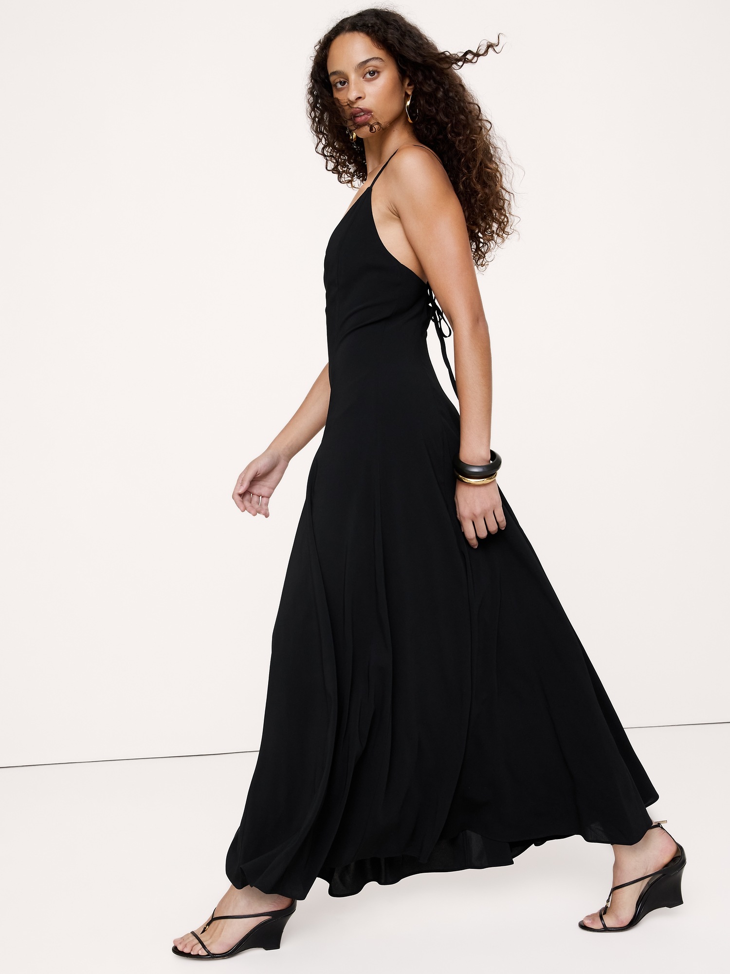 Женское платье Banana Republic Georgette Paneled Maxi, цвет: Чёрный — фото 3