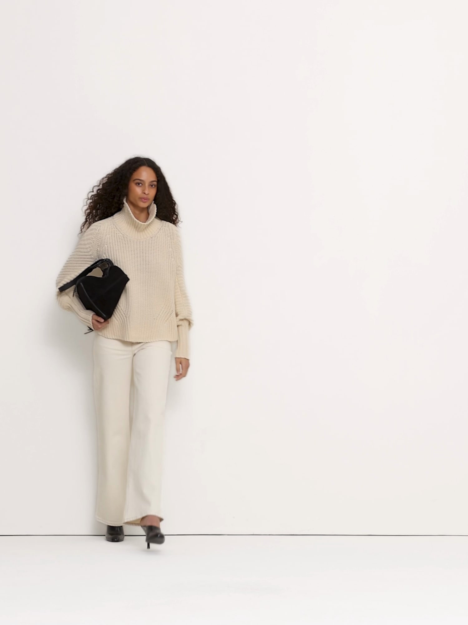Chunky Cotton Funnel-Neck Sweater - thumbnail 8