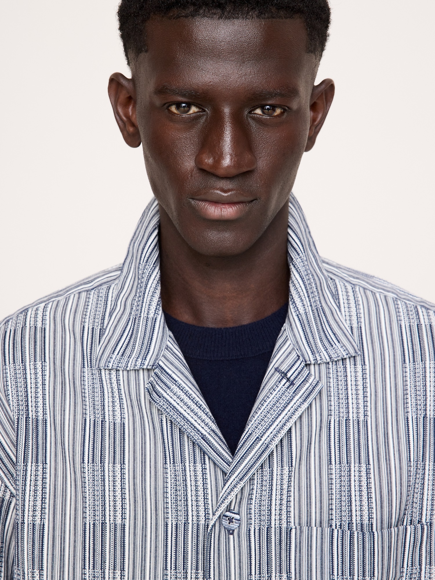Мужская рубашка Banana Republic Relaxed-Fit Textured Cotton, цвет: Индиго синий — фото 6