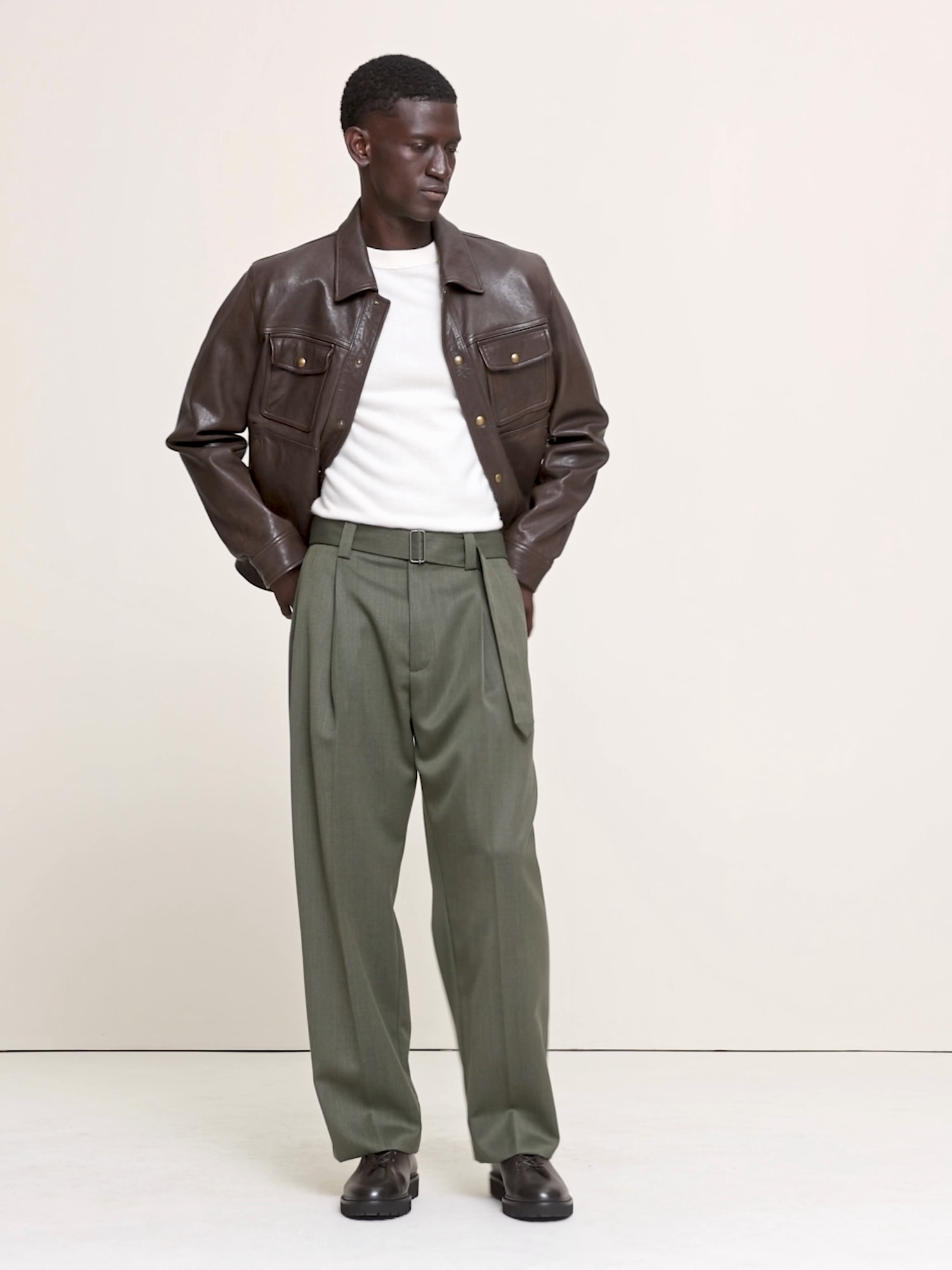 Loose Twill Belted Dress Pant - thumbnail 10