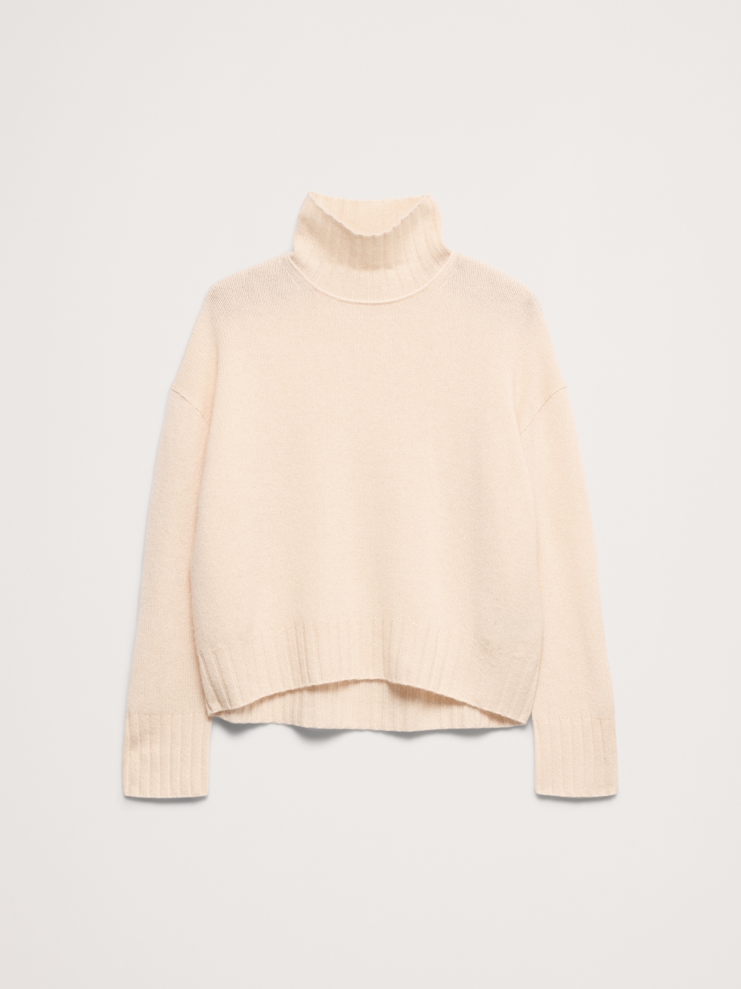 Oversized Cashmere Turtleneck Sweater - thumbnail 2